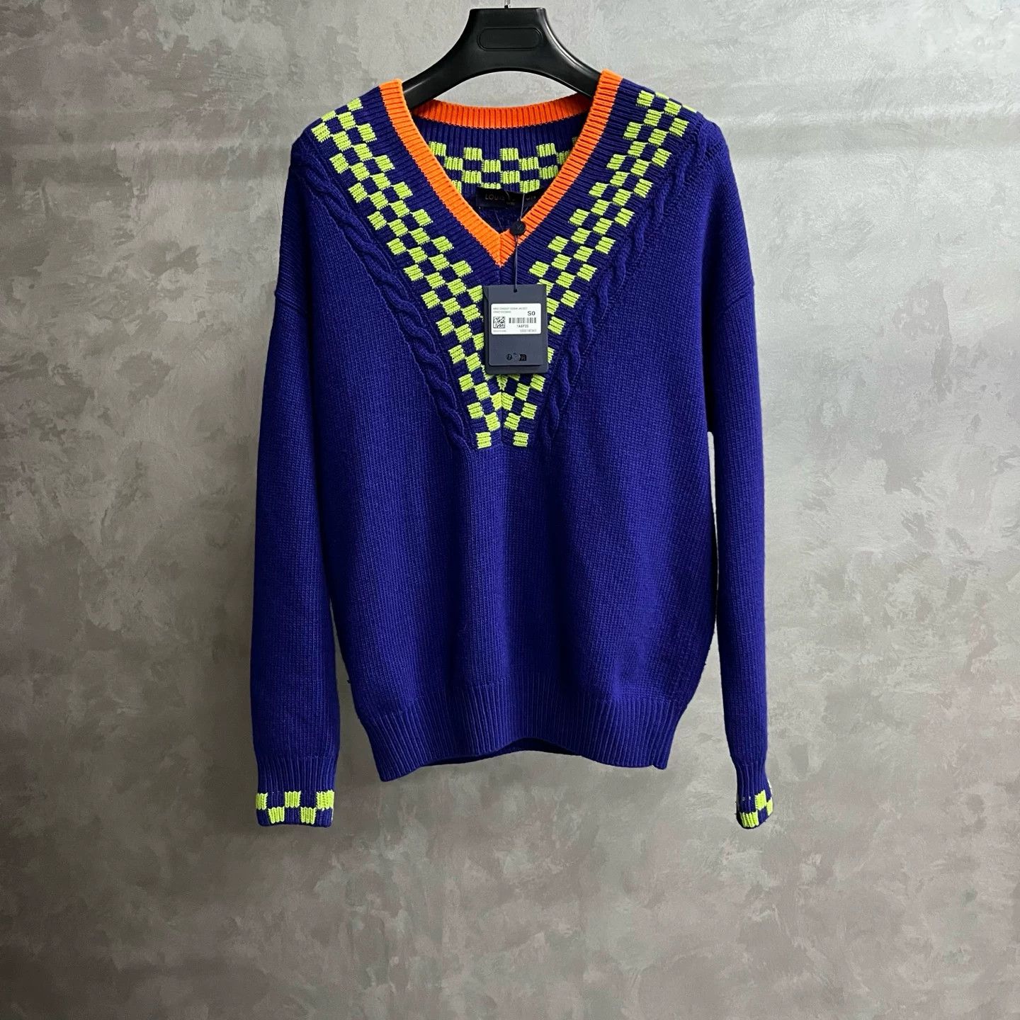 Louis Vuitton Louis Vuitton Knit Plaid Blue T-Shirt S Women Size S / US 4 / IT 40 - 1 Thumbnail