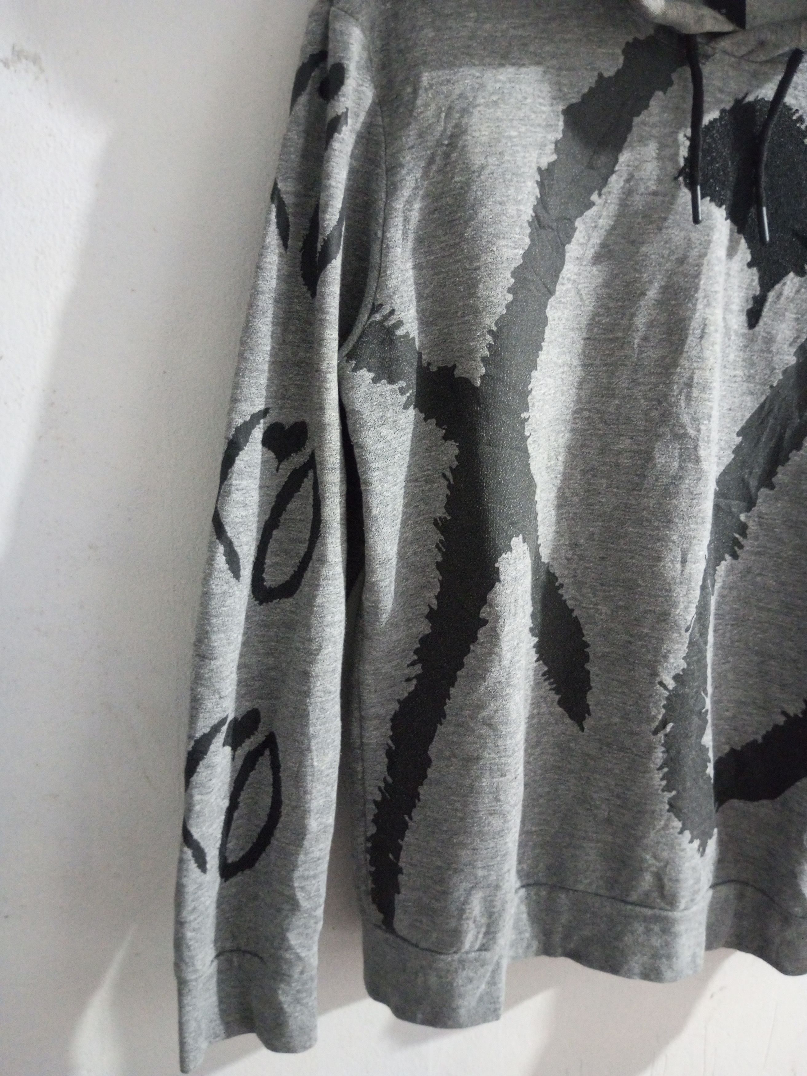 H&M The weekend xo x H&M graphic hoodie Size US M / EU 48-50 / 2 - 2 Thumbnail