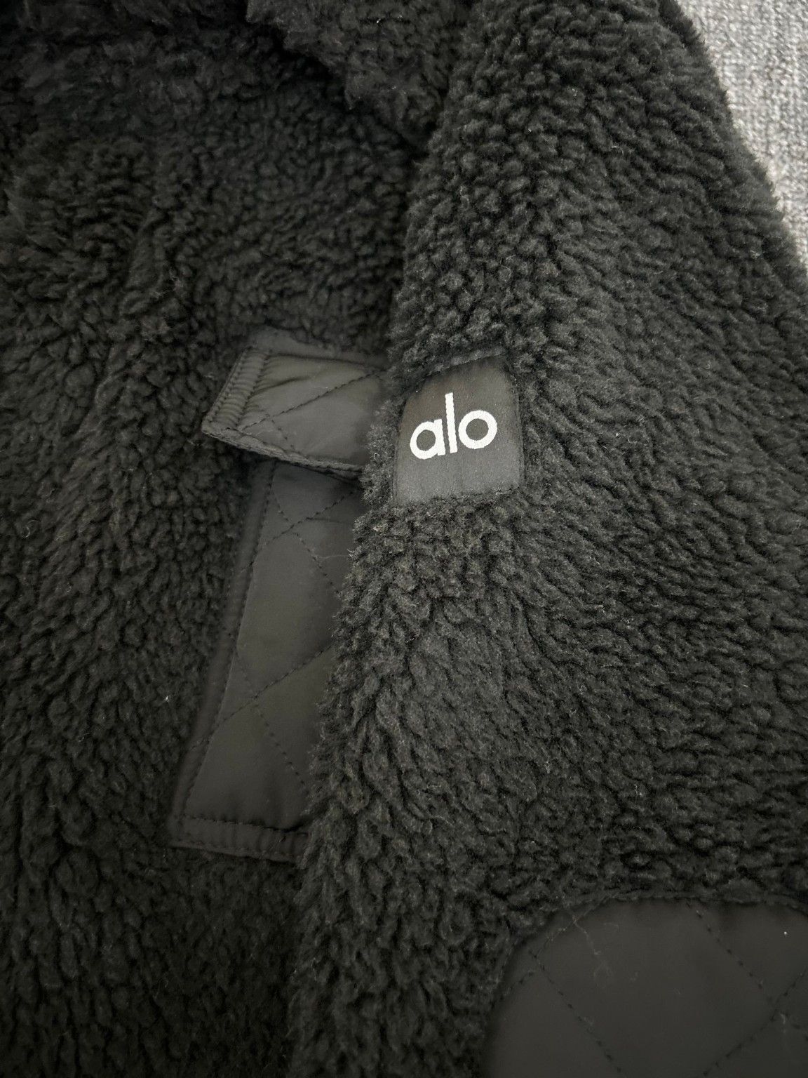 Alo Yoga Alo Yoga Black Sherpa Utility Jacket - Cozy Teddy Fleece NWT Size S / US 4 / IT 40 - 6 Thumbnail