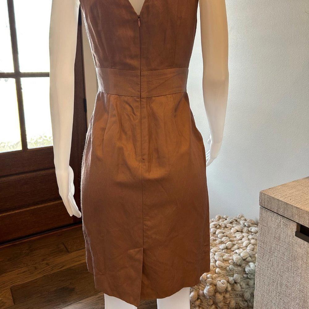Banana Republic Banana Republic Linen Blend Pleated Bodice V-Neck Dress. Size M / US 6-8 / IT 42-44 - 7 Thumbnail