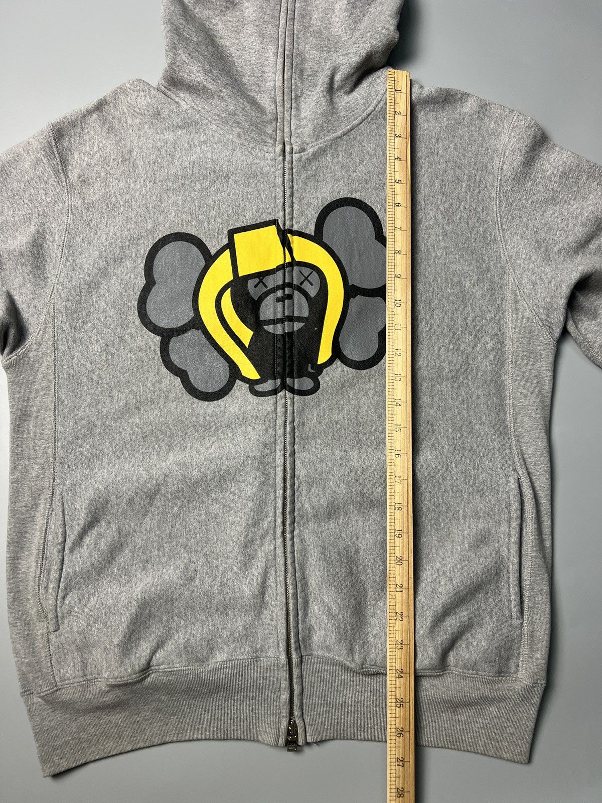 Bape × Kaws Vintage 00’s Baby Milo Kaws Fullzipper Hoodie Size US M / EU 48-50 / 2 - 18 Thumbnail