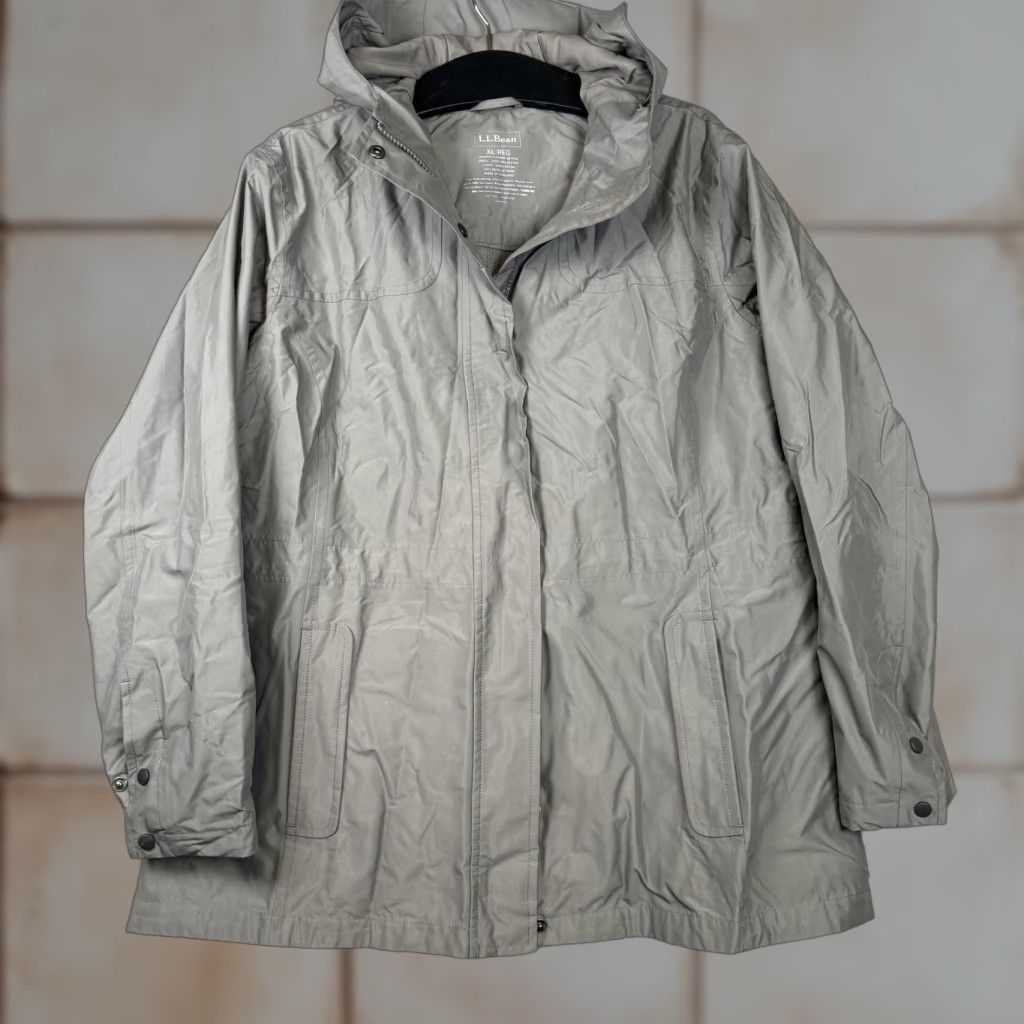 Vintage L.L. Bean Women XL Gray Nylon Full Zip Windbreaker Track Jacket H2Off Regular Windbreaker Jacket Womens XL Gray Size XL / US 12-14 / IT 48-50 - 1 Thumbnail