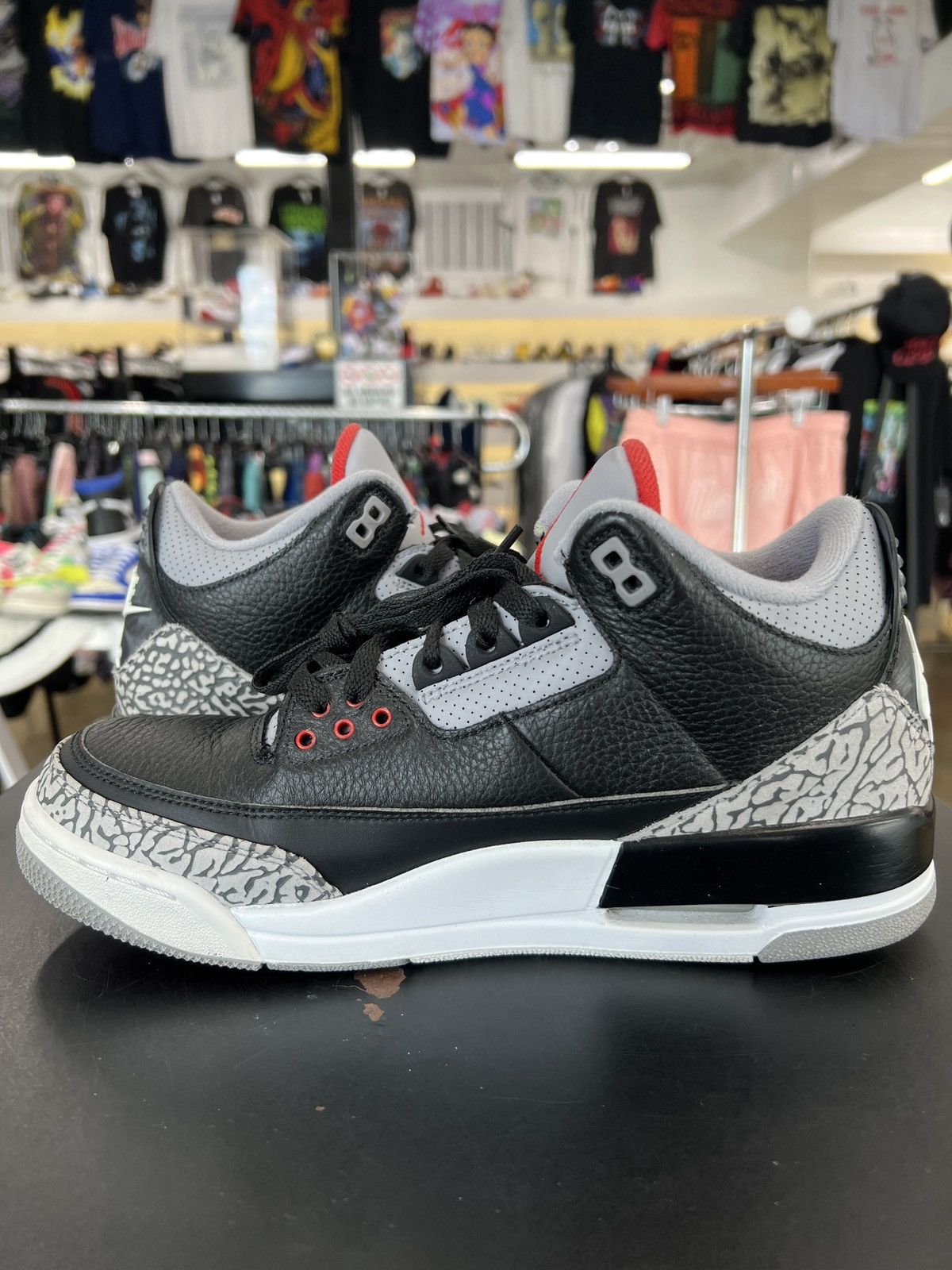 Jordan Brand Air Jordan 3 Black Cement Size 9.5 (2018) Size US 9.5 / EU 42-43 - 3 Thumbnail