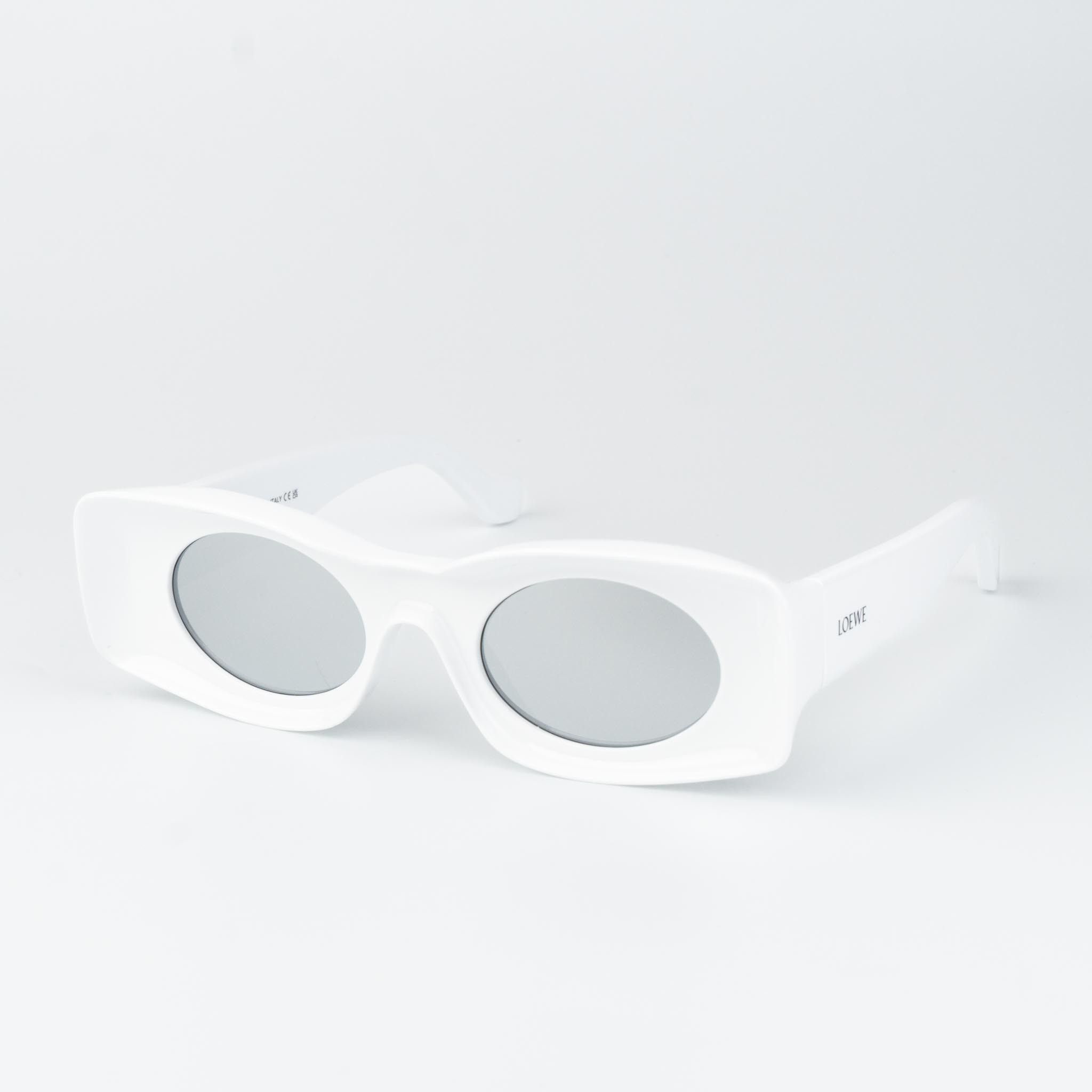 Loewe Loewe Paula's Ibiza Sunglasses LW40033I 21C NEW AUTHENTIC Size ONE SIZE - 1 Thumbnail