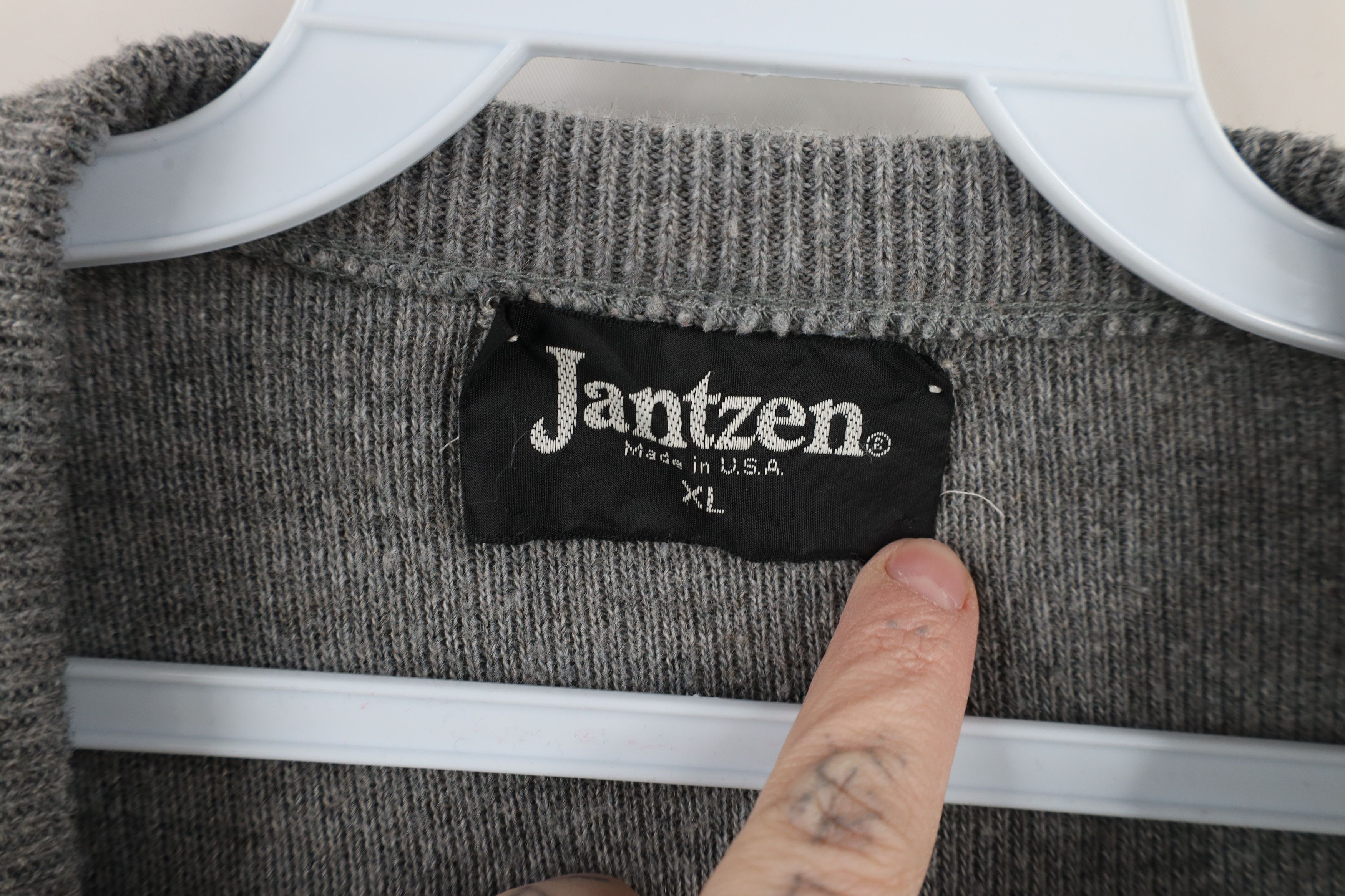 Vintage Vintage 70s Streetwear Blank Knit V-Neck Sweater Gray USA Size US XL / EU 56 / 4 - 9 Thumbnail