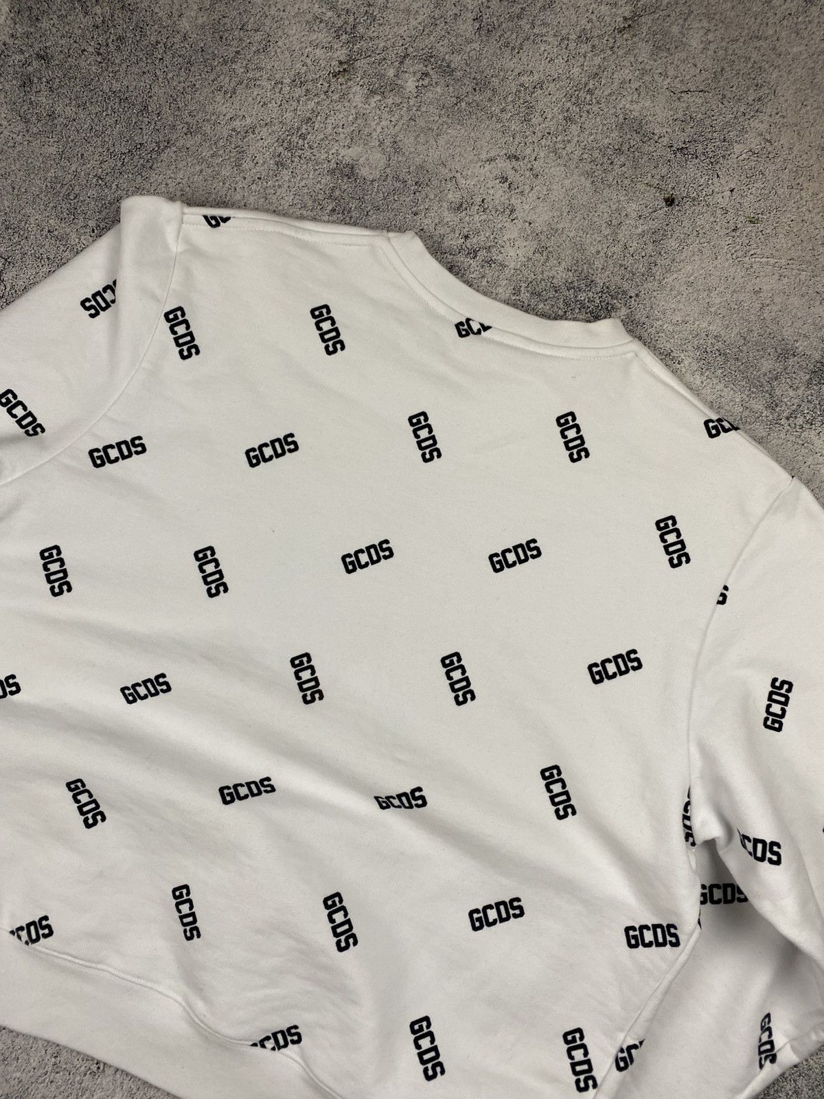 GCDS Rare GCDS Monogram Big Logo Hype Sweatshirt Size US L / EU 52-54 / 3 - 21 Thumbnail