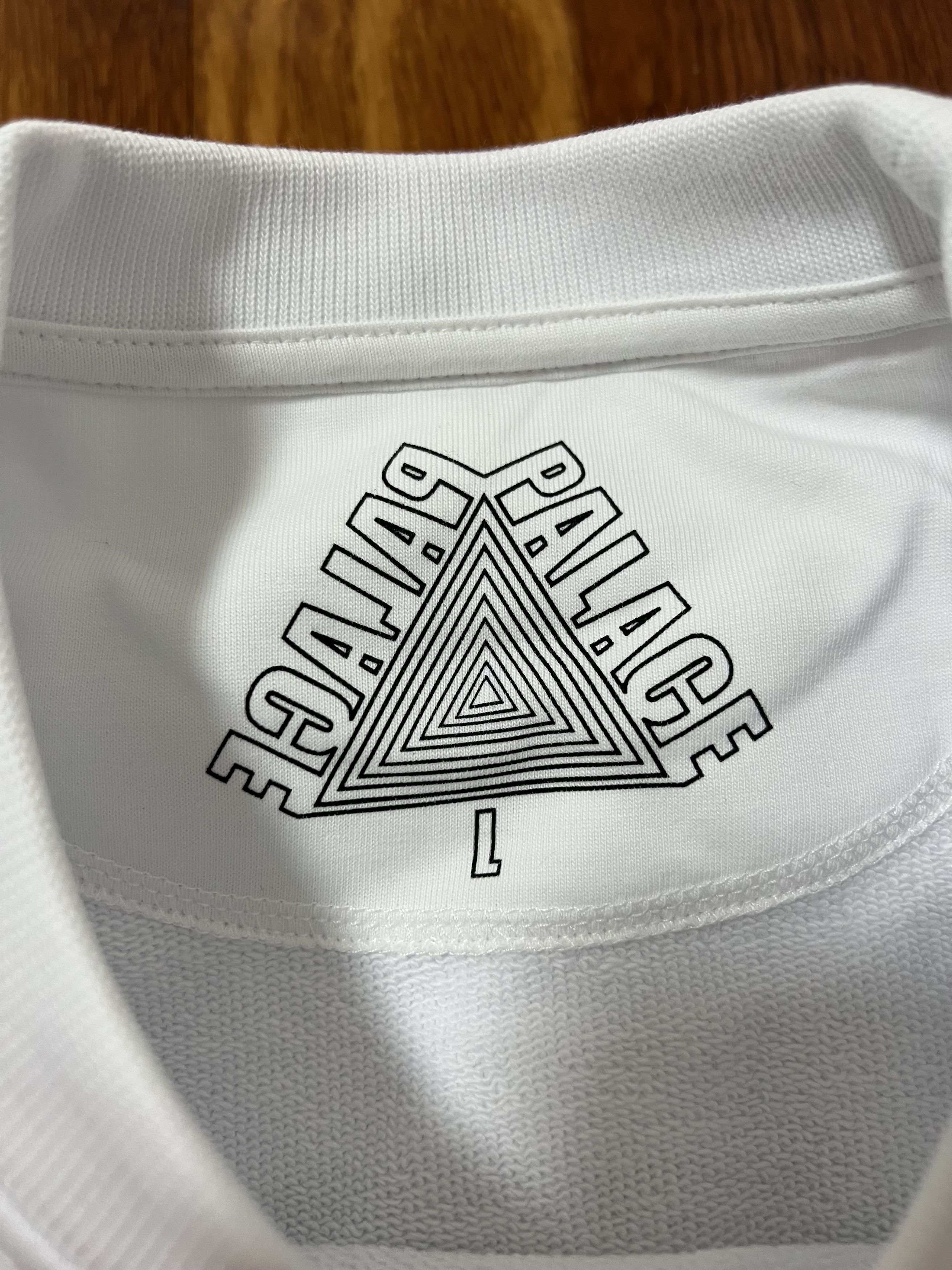 Palace 💚 2019 Palace Split P3 Crew White Large NEW Size US L / EU 52-54 / 3 - 7 Thumbnail
