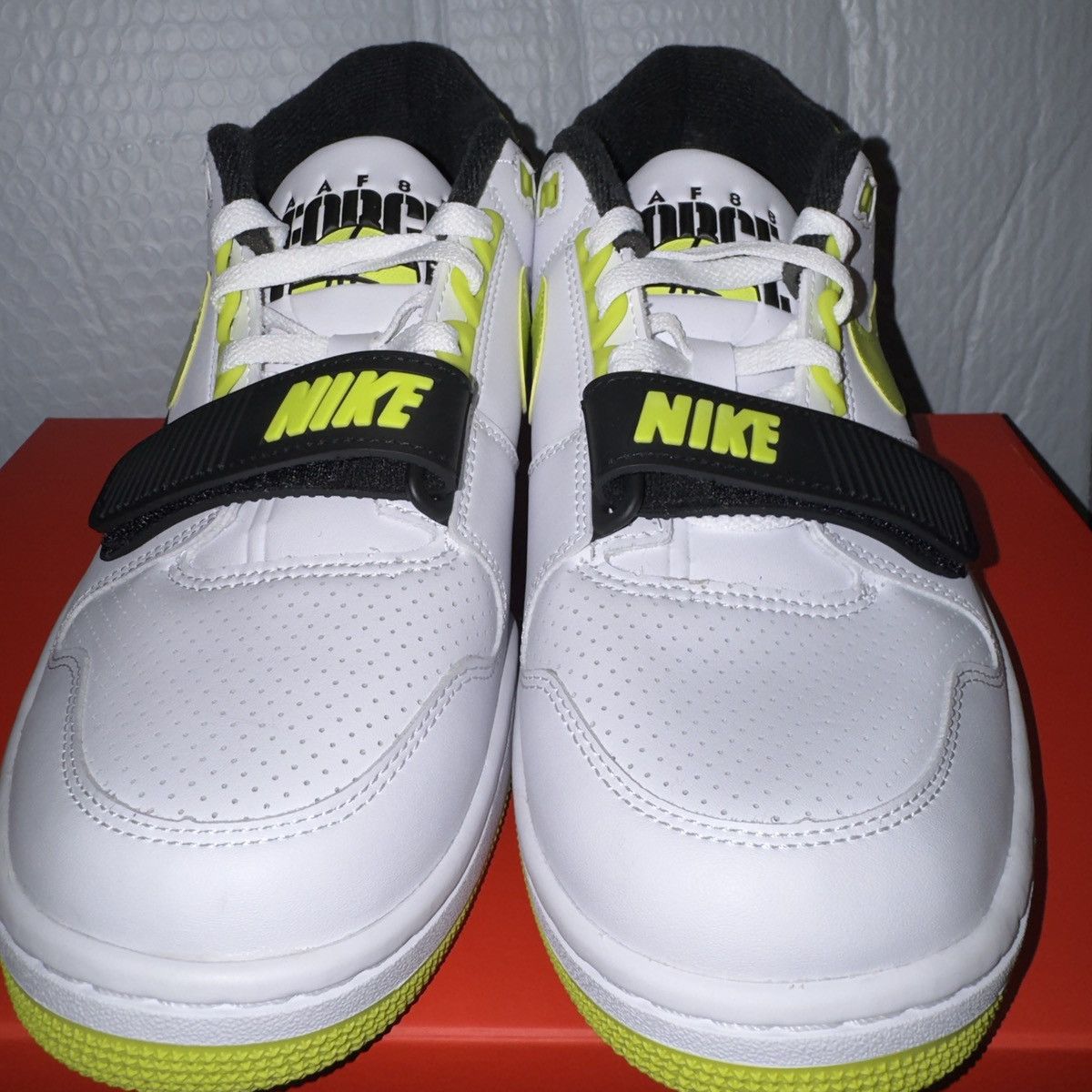 Nike Nike AAF88 SP White Venom Green Men’s Size 11 Size US 11 / EU 44 - 4 Thumbnail