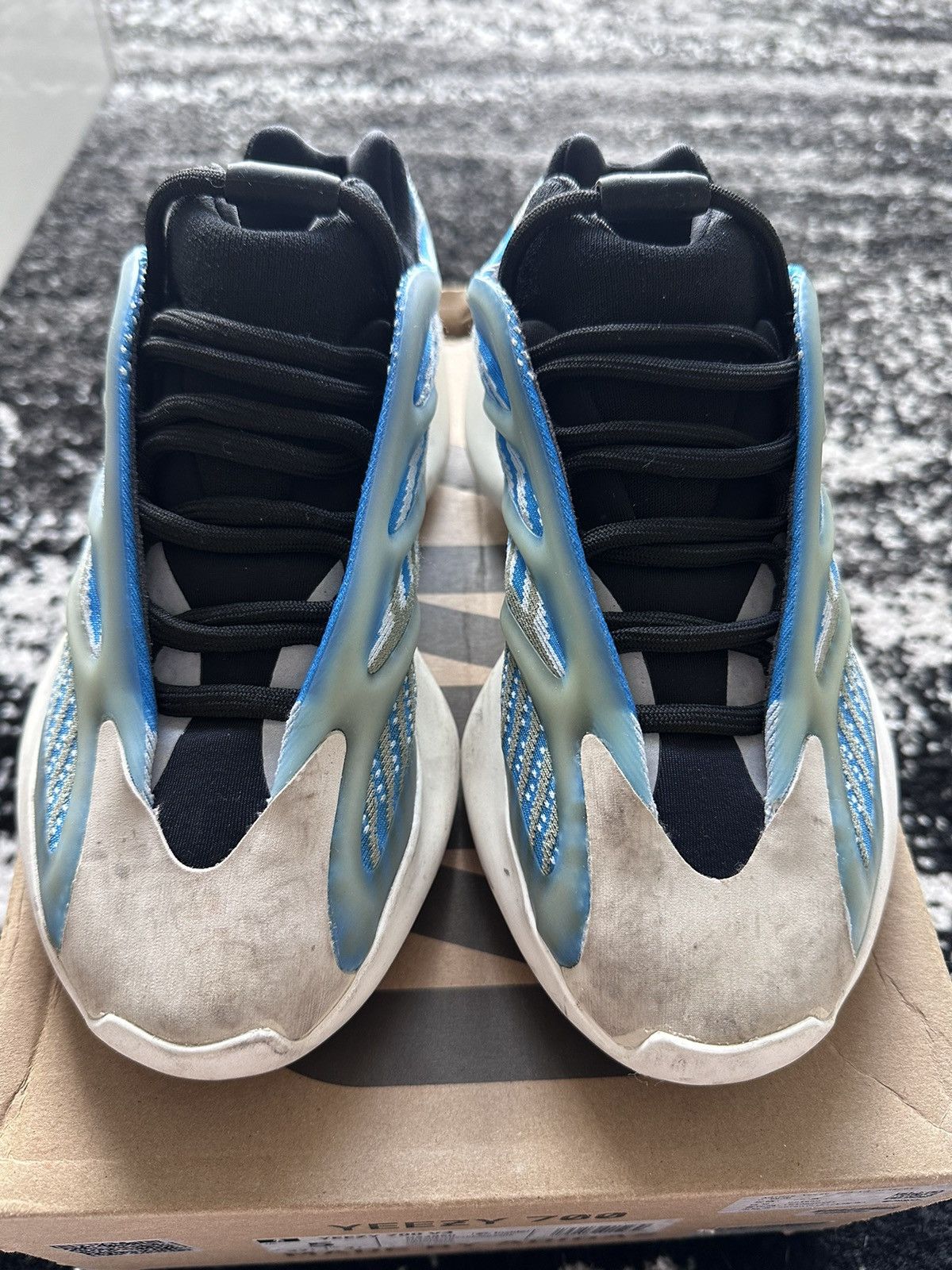 Yeezy Yeezy 700 “Azareth” Size US 5.5 / EU 38 - 8 Thumbnail