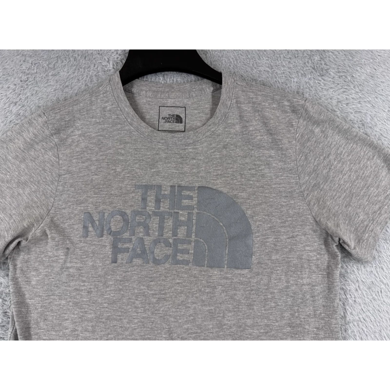 The North Face The North Face Women's T-Shirt Medium Gray Short Sleeve Crew Neck Cotton Blend Casual Active Wear Size M / US 6-8 / IT 42-44 - 4 Thumbnail
