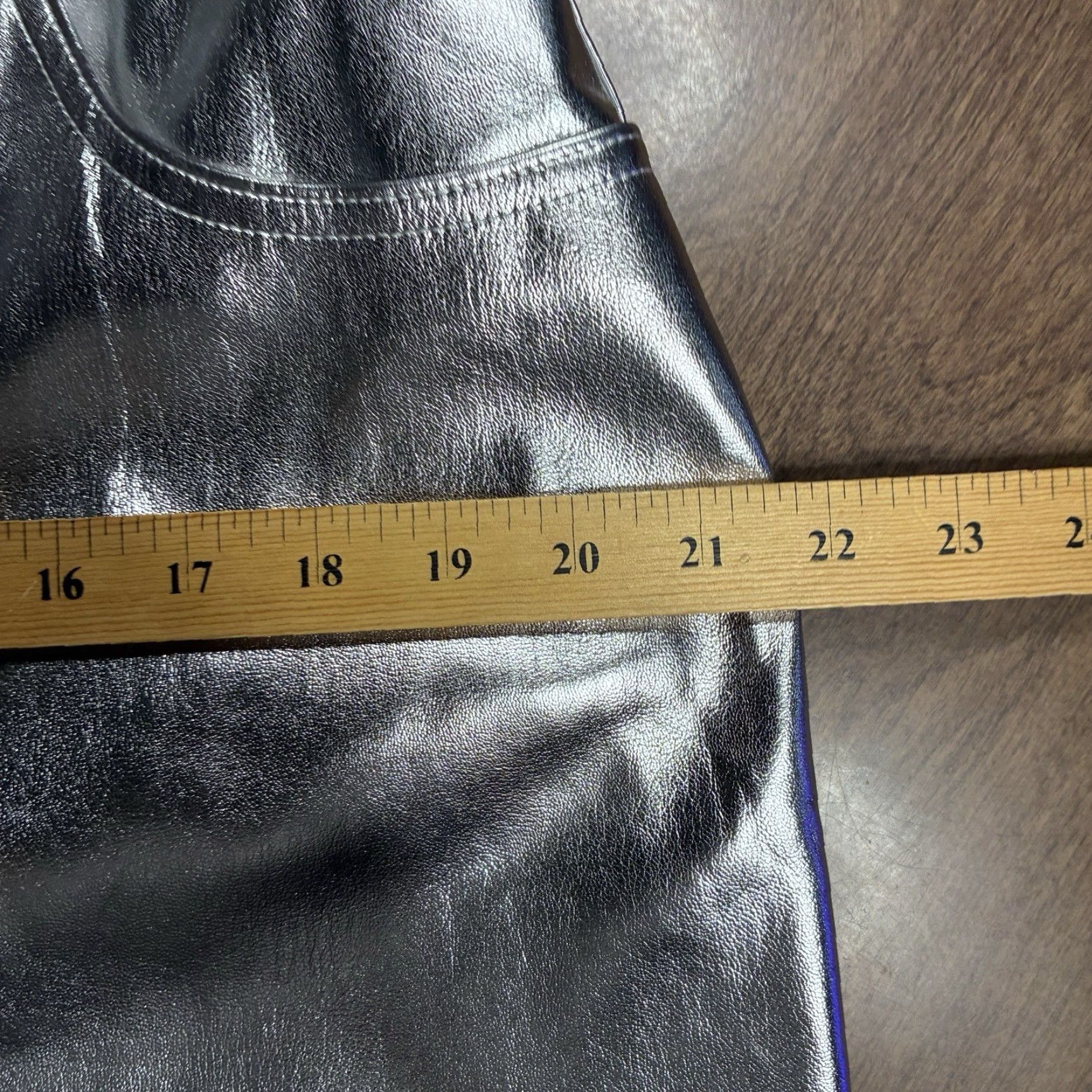 Abercrombie & Fitch Curve Love High Rise 90s Silver Metallic Pant 33/16x30 Womens Straight 5-Pocket Silver Cotton Elastane