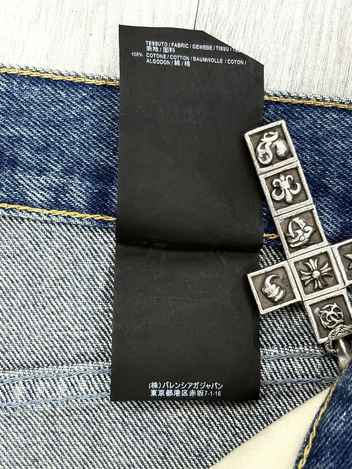 Balenciaga Balenciaga Stonewashed Bleach Brush Denim Jeans Size US 29 - 12 Thumbnail