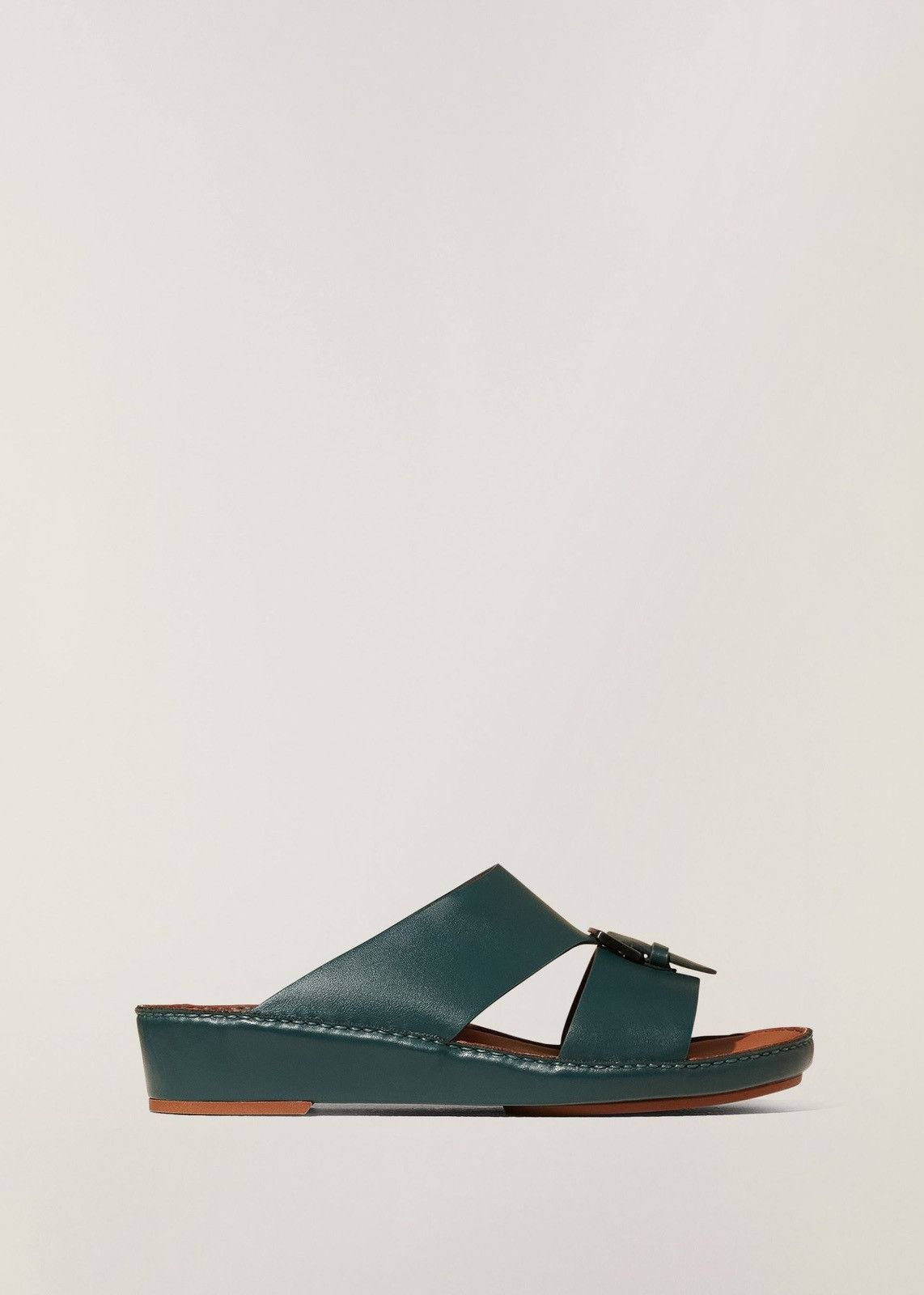o1srvl11e1024 Open Toe Sandal in Dark Green