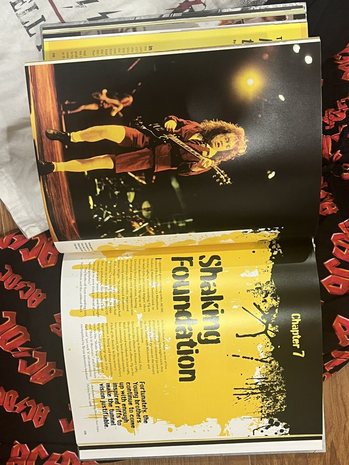 Other Y2K -AC/DC BUNDLE - Tour Shirt, All over print pants + book! Size US L / EU 52-54 / 3 - 5 Thumbnail