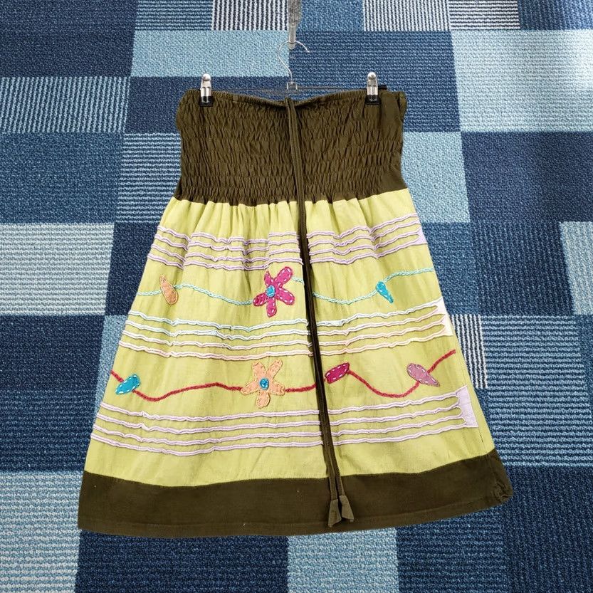 Vintage India Botique Top Womens Green Floral Smocked Strapless Peplum Boho Blouse Free Size Size ONE SIZE - 1 Thumbnail