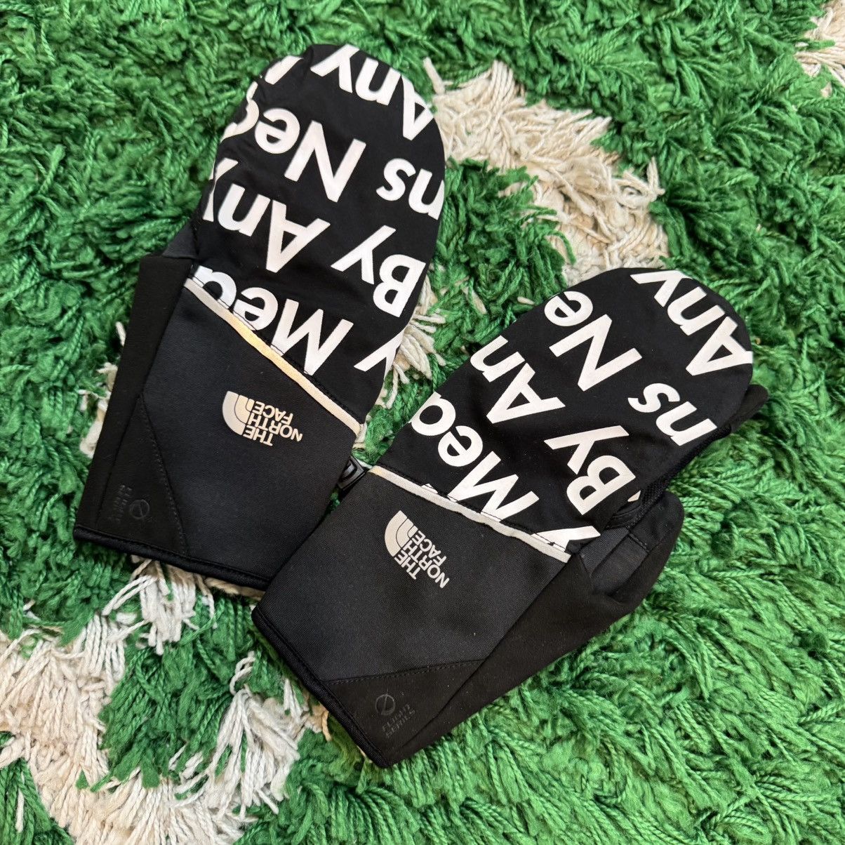 Supreme × The North Face Supreme x The North Face Bandana Paisley