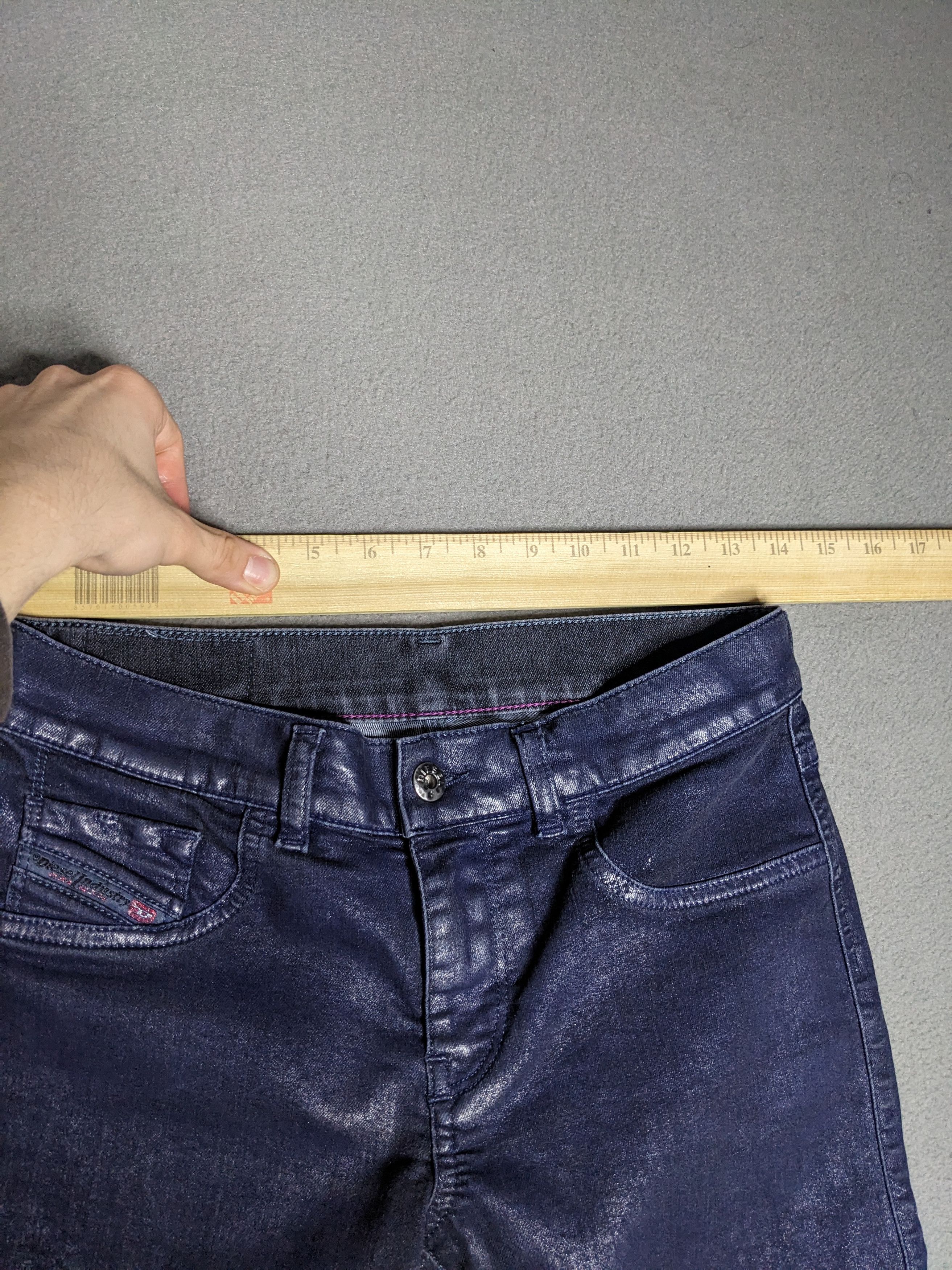 Diesel Diesel Livier SP Jeans Coated Denim 28x33 Skinny Low Rise Size 26" / US 2 / IT 38 - 17 Thumbnail