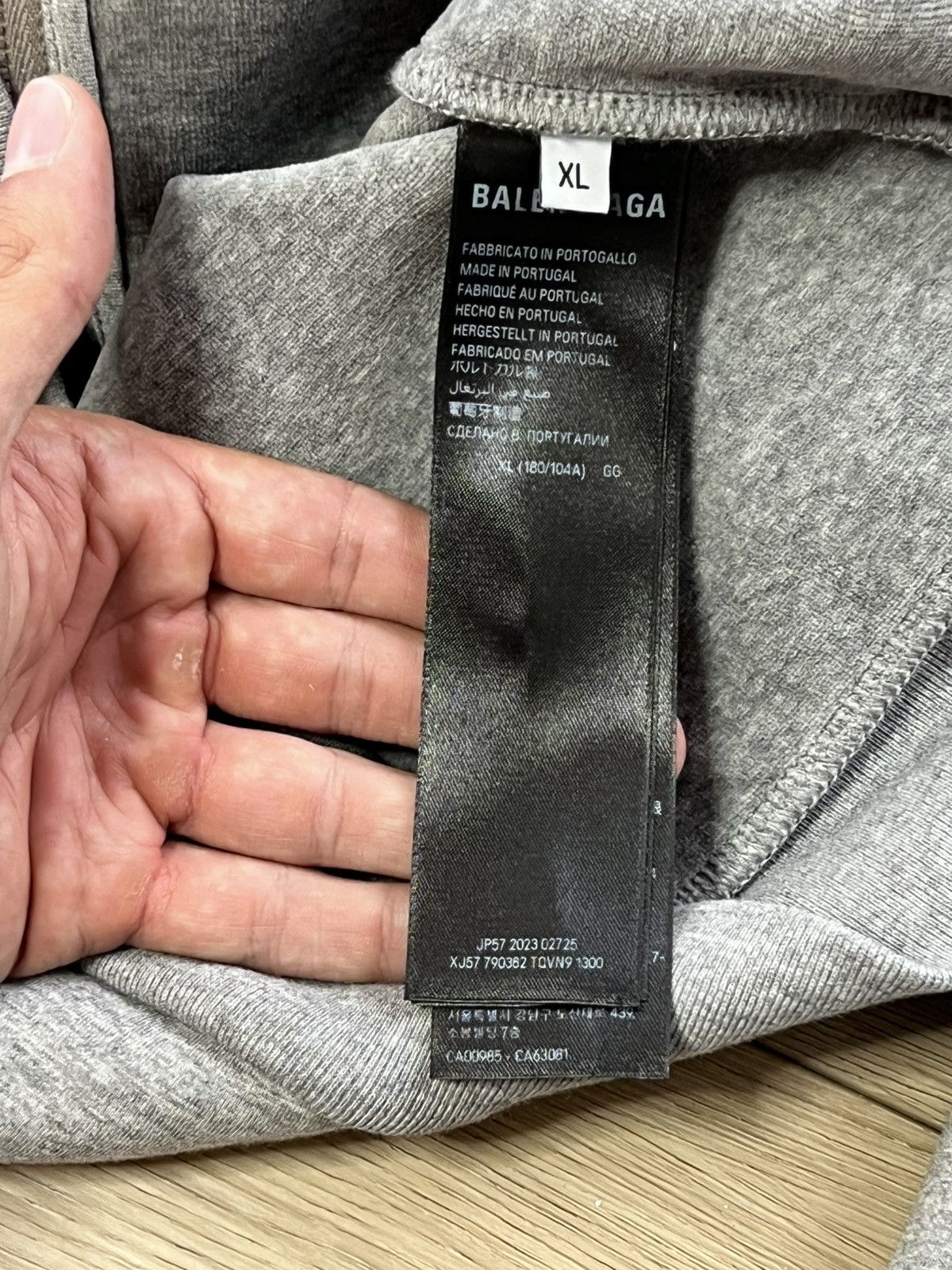 Balenciaga Balenciaga Cropped Logo Hoodie Zip-up Size US S / EU 44-46 / 1 - 9 Thumbnail