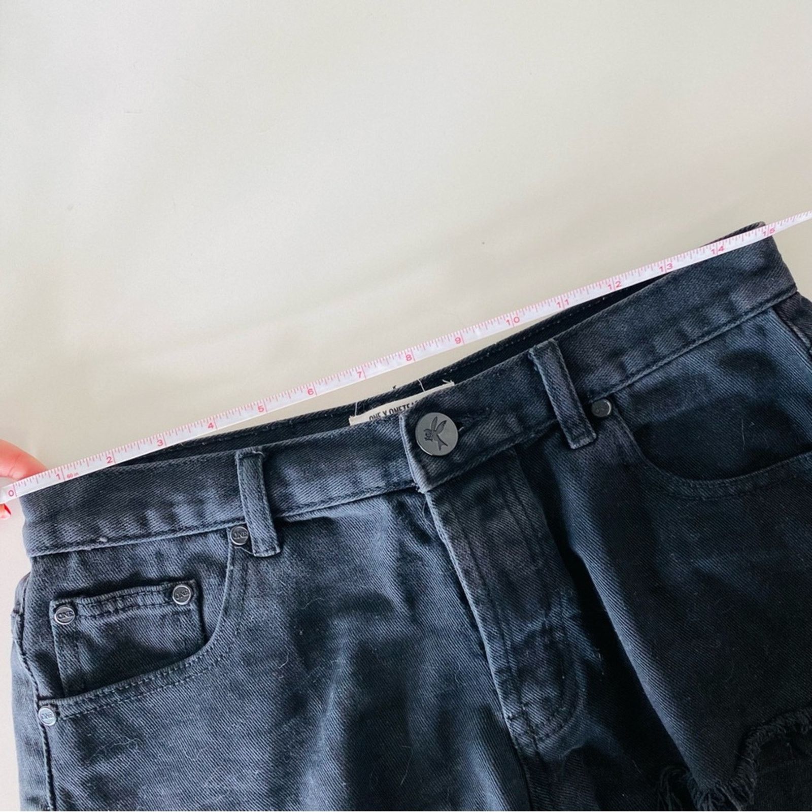 One Teaspoon ONE TEASPOON Mid Rise Bandits Black Wash Denim Cutoffs Short Size 27" / US 4 / IT 40 - 6 Thumbnail