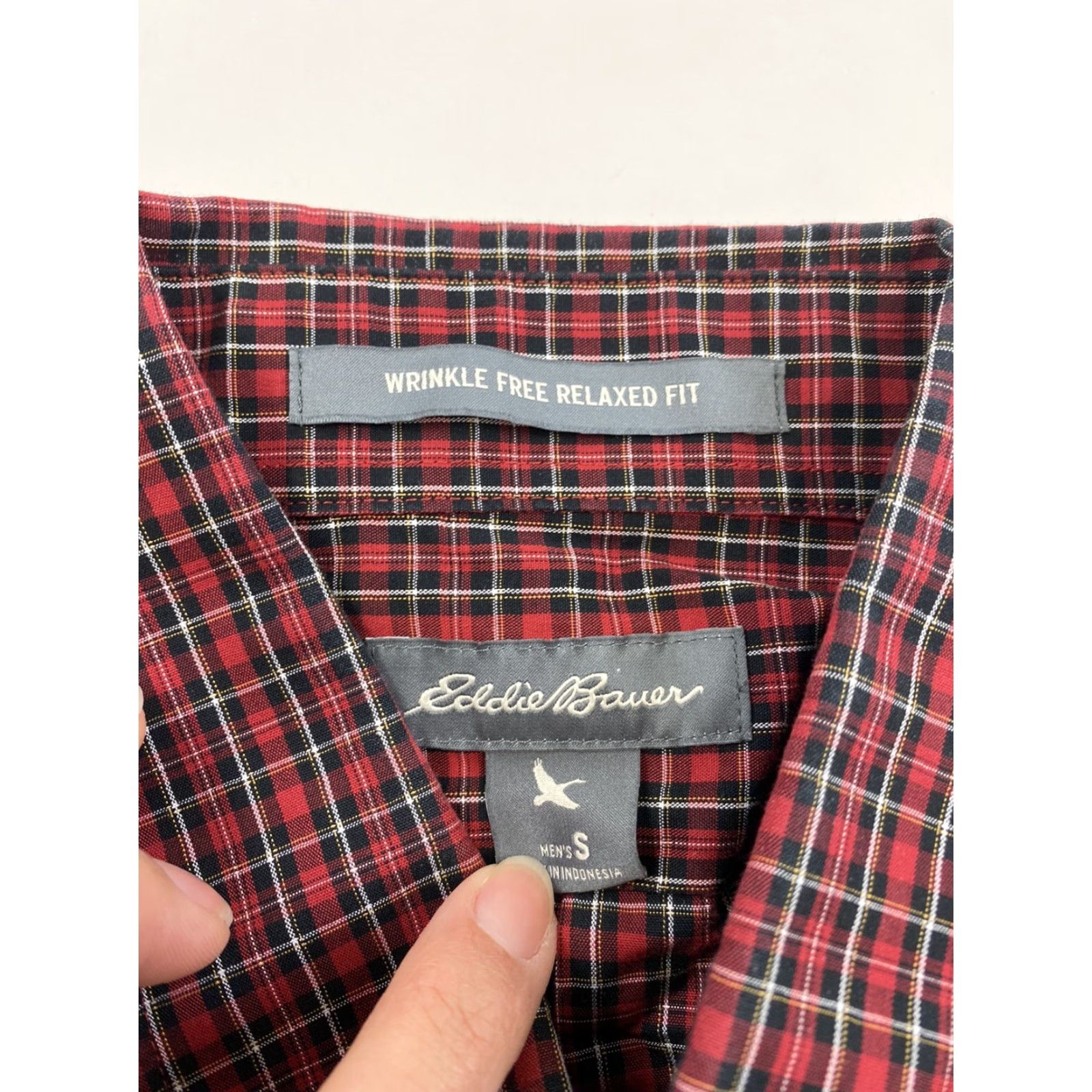 Eddie Bauer VINTAGE Eddie Bauer Button-Down Shirt Mens Small Red Plaid Long Sleeve Mens S Red Size US S / EU 44-46 / 1 - 3 Thumbnail