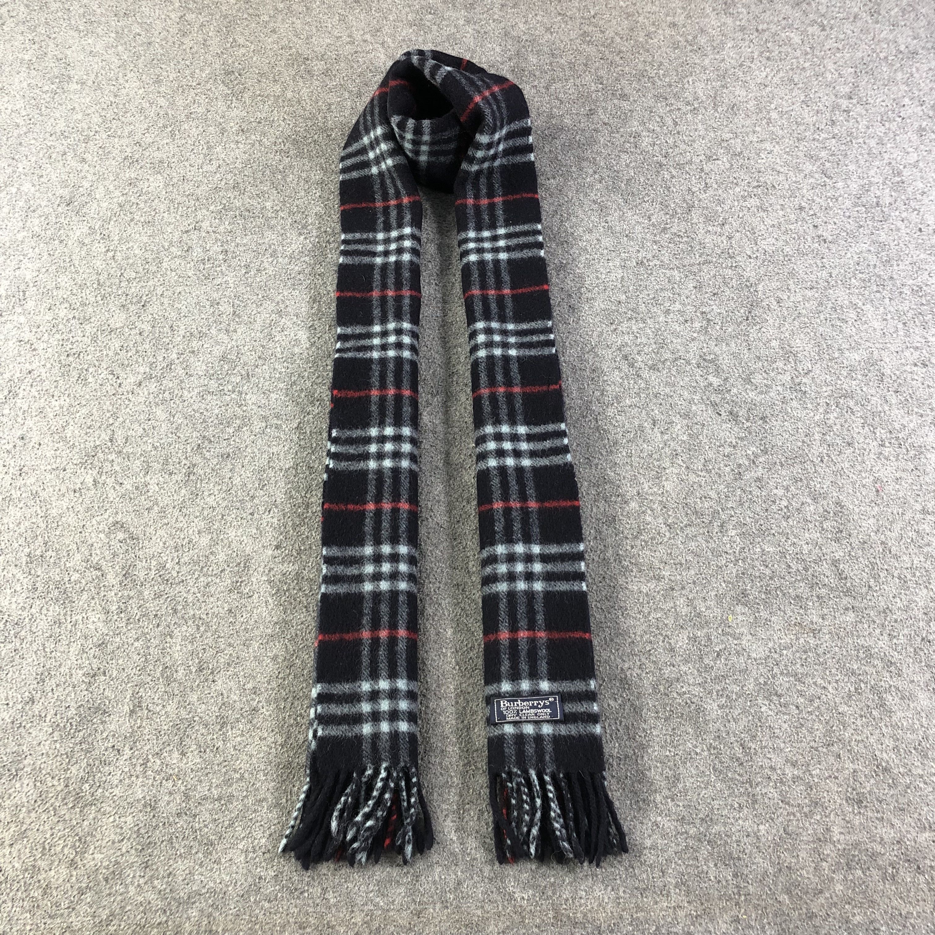 Burberry Burberrys Nova Check Wool Scarf Muffler V1170 Size ONE SIZE - 1 Thumbnail