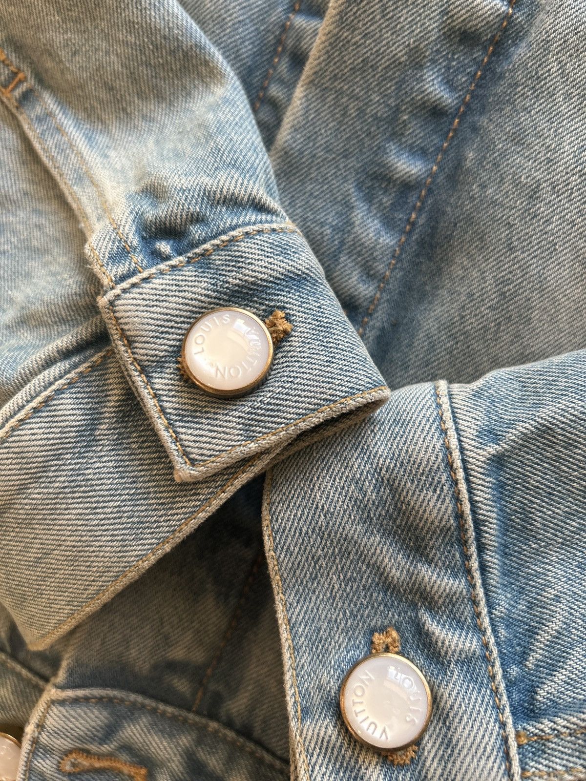 Louis Vuitton Denim Trucker Jacket Size US M / EU 48-50 / 2 - 3 Thumbnail