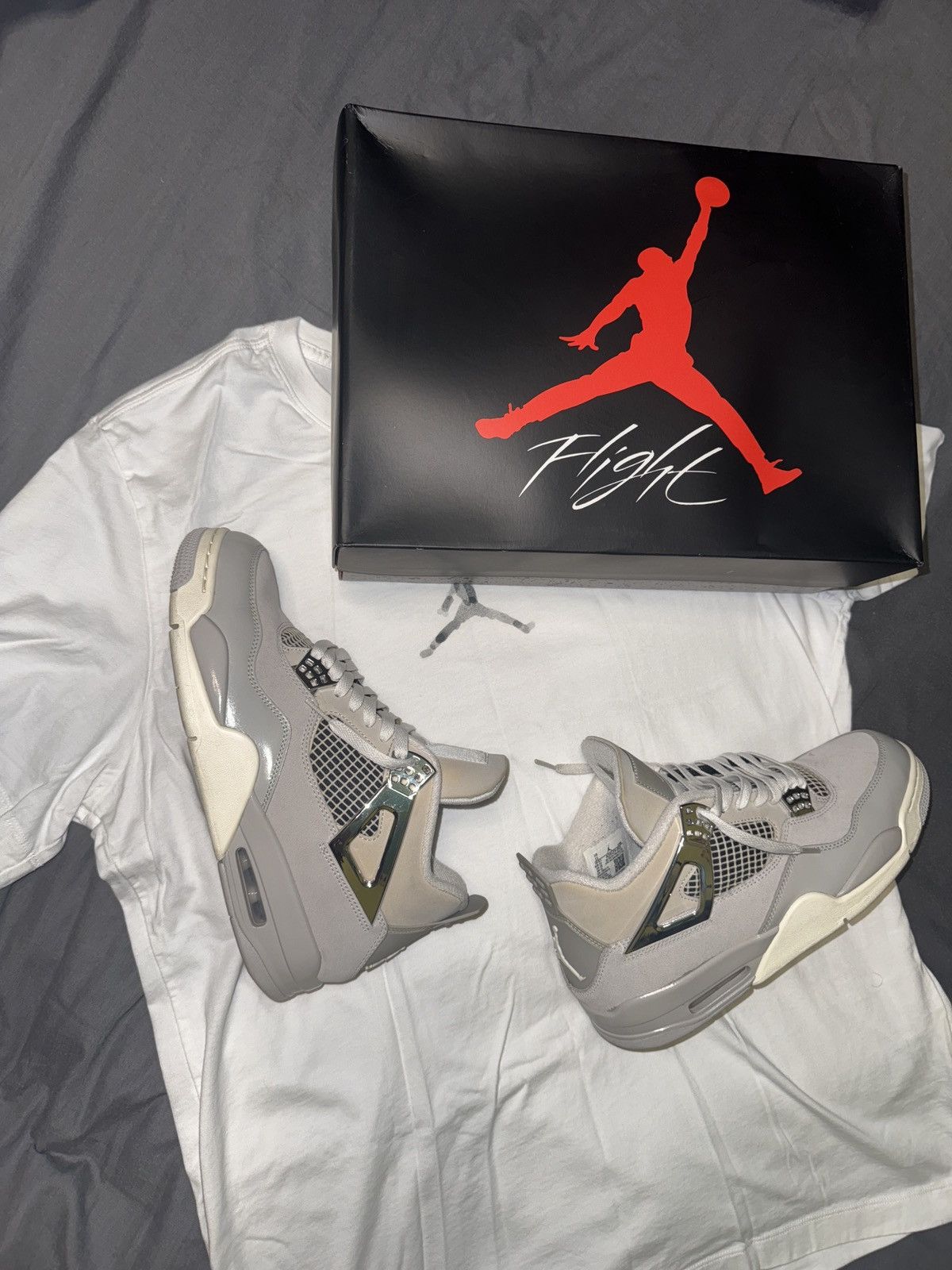 Jordan Brand Air Jordan 4 Retro 'Frozen Moments' Size US 9.5 / EU 42-43 - 1 Thumbnail
