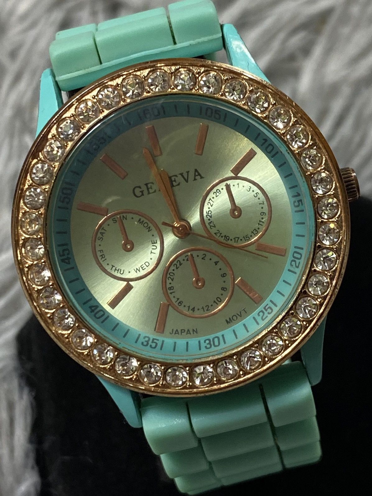 Other Mint Green Crystal Bezel Watch - Japanese Brand Size ONE SIZE - 4 Thumbnail