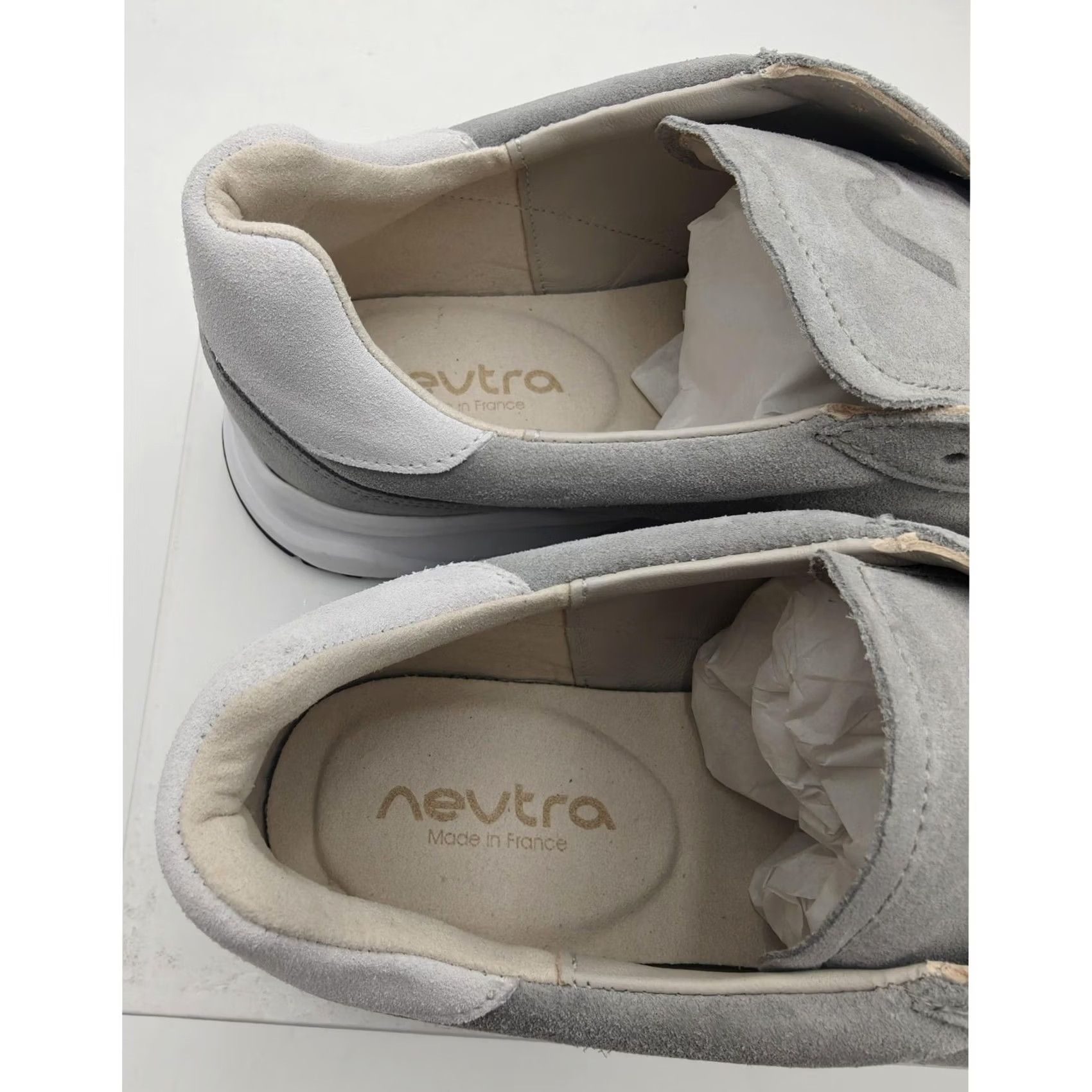 Vibram Nevtra Hakone V.1 Shoes Mens 9.5 Gray Suede Low Top Running Vibram Sneaker Size US M / EU 48-50 / 2 - 5 Thumbnail