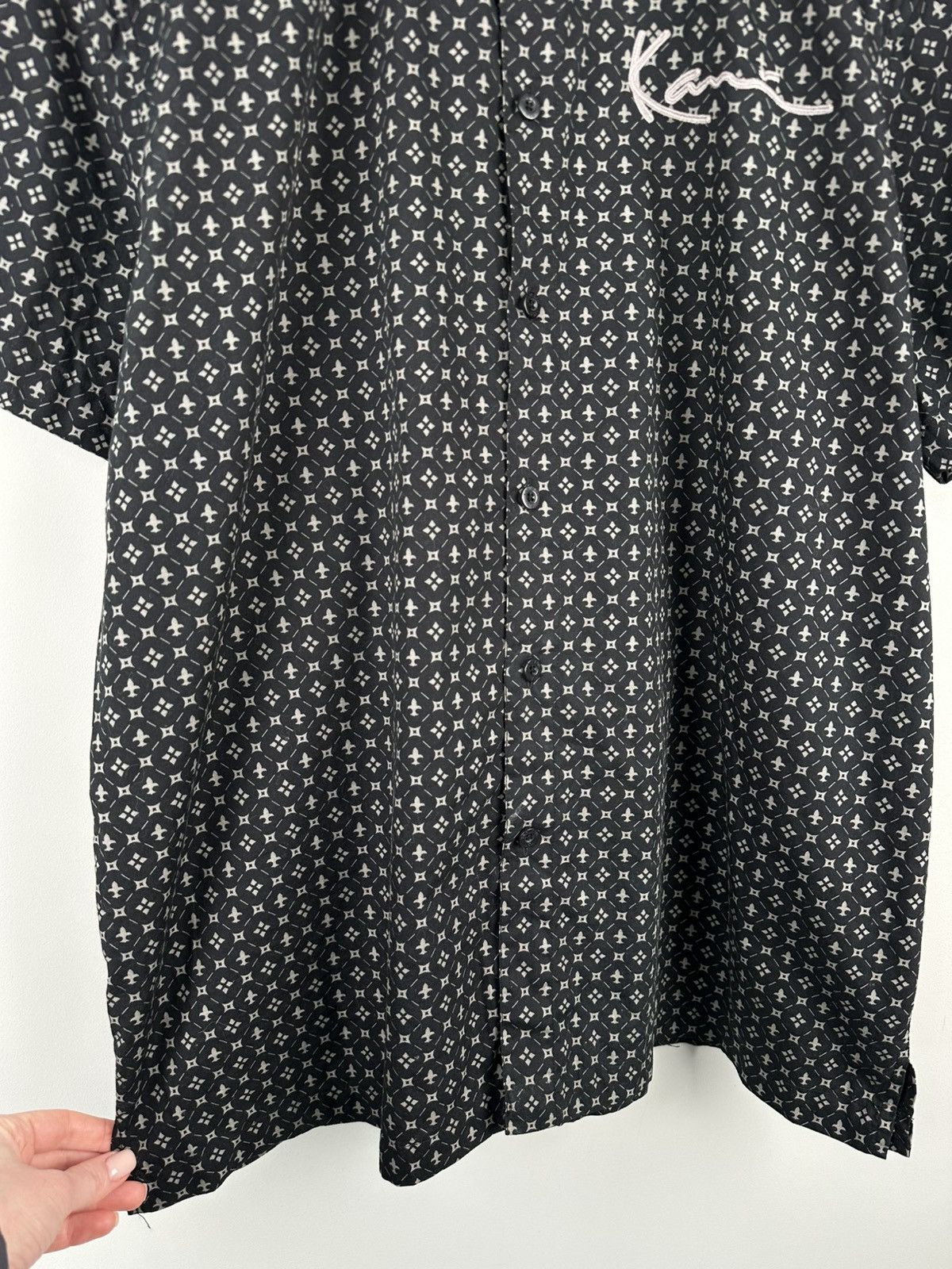Karl Kani × Vintage Vintage Y2k Karl Kani Oversized Button Up Shirt Size US L / EU 52-54 / 3 - 4 Thumbnail
