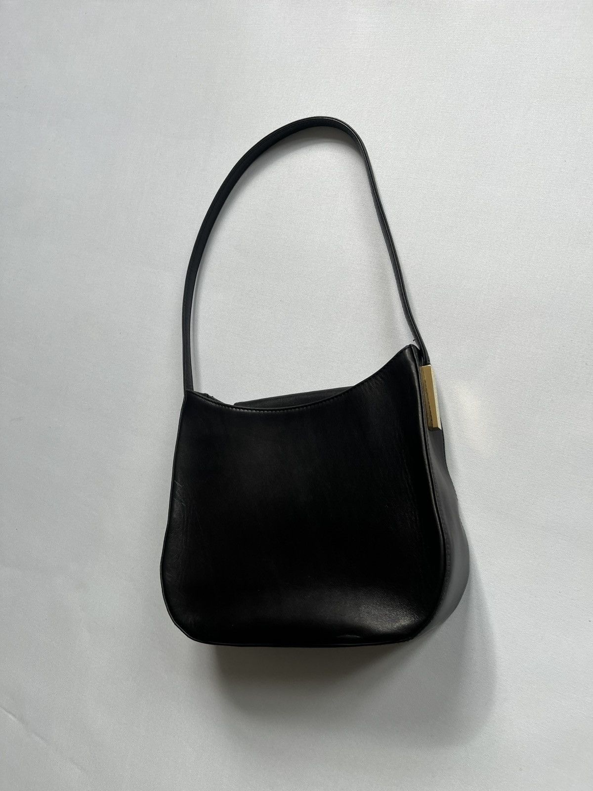 Versace Vintage Gianni Versace Couture Medusa Hobo Bag Black Leather Size ONE SIZE - 14 Thumbnail