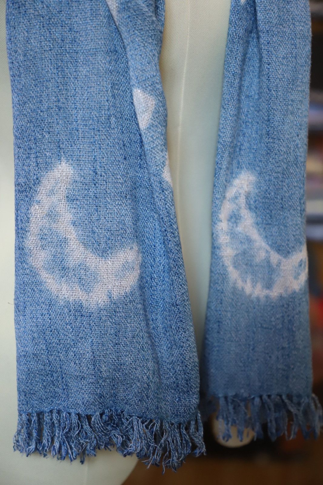 Japanese Brand Scarf Indigo dyeing, hand weaving natural cotton, long stole Size ONE SIZE - 3 Thumbnail