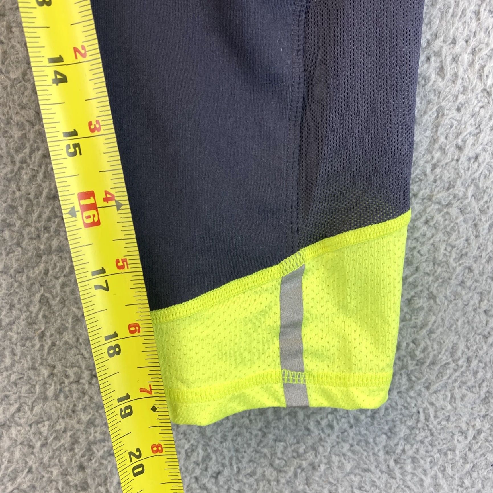 Champion C9 by Champion Women's Yoga Pants Size M Gray Cropped / 58-12 Size 32" / US 10 / IT 46 - 5 Thumbnail