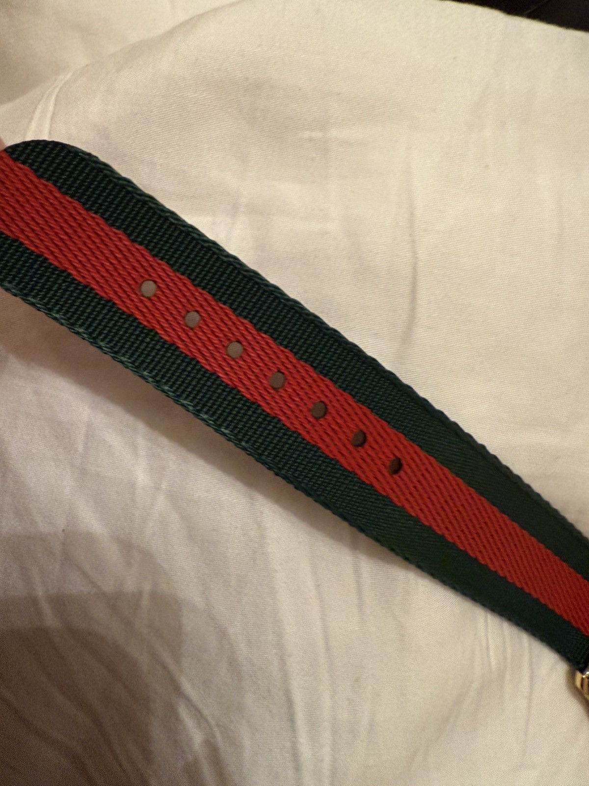 Gucci Gucci G-Timeless Red & Green Gold Bee Watch Size ONE SIZE - 11 Thumbnail