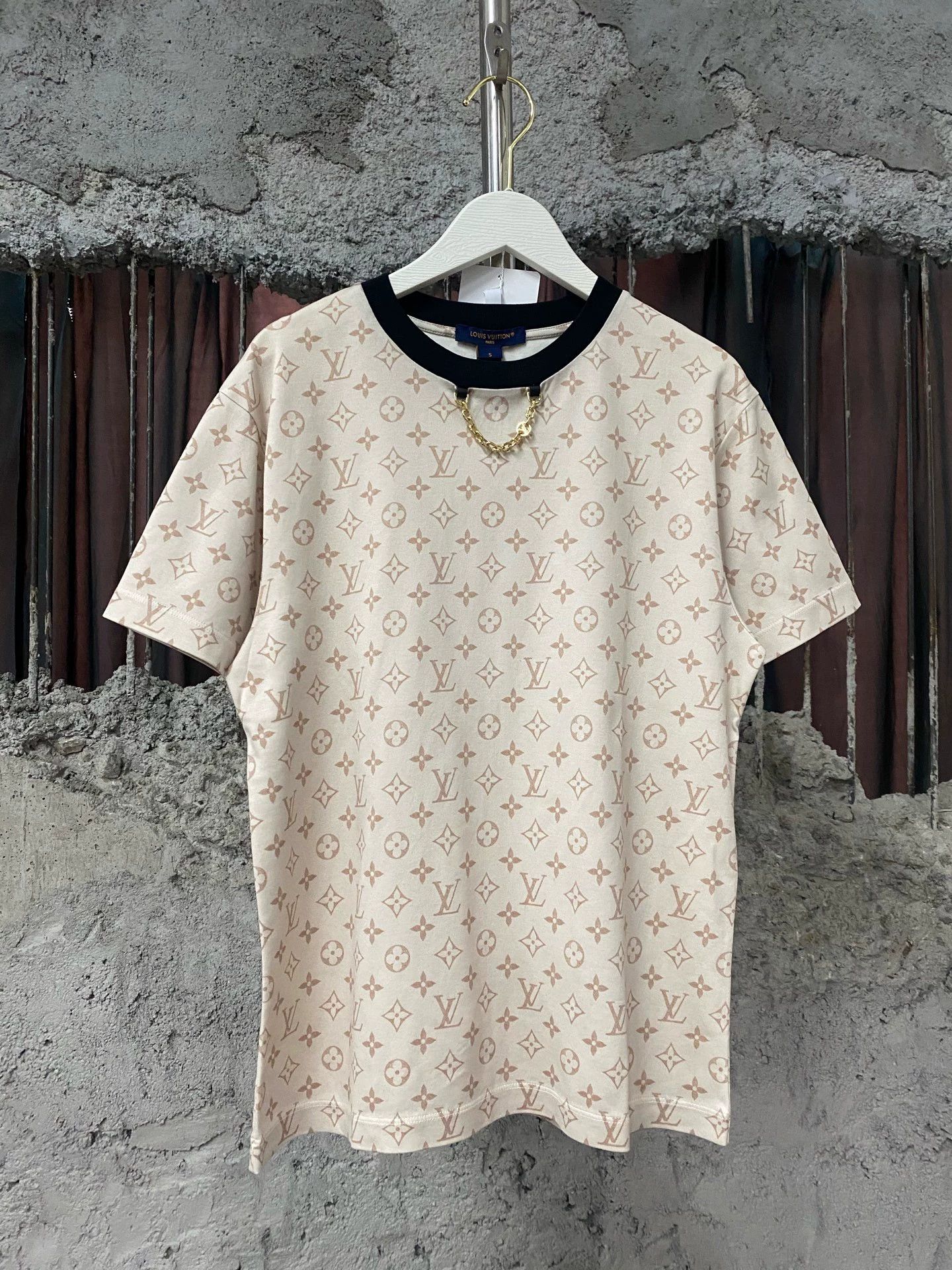 Louis Vuitton LV Monogram Chain Short-Sleeve T-Shirt Size S Size S / US 4 / IT 40 - 1 Thumbnail