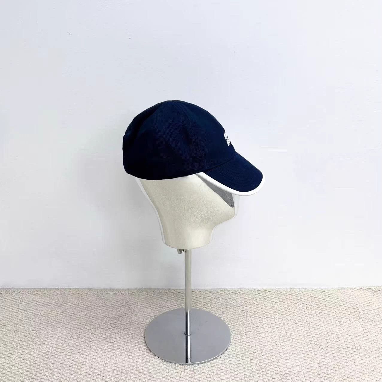 Miu Miu Miu Miu Navy Stripe Embroidered Logo Baseball Cap L Size ONE SIZE - 2 Thumbnail