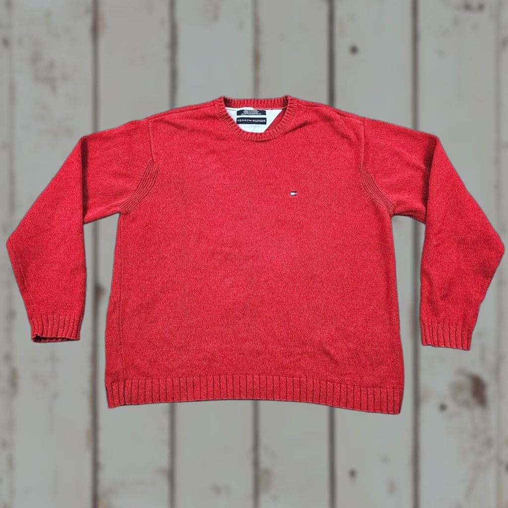 Tommy Hilfiger VINTAGE Tommy Hilfiger Sweater Mens Red Knit Pullover Crewneck Long Sleeve Logo Size US L / EU 52-54 / 3 - 1 Thumbnail