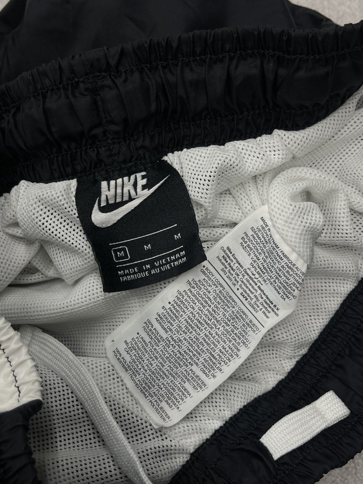 Nike Mens Nike Nylon Black Sweatpants Drill Y2K TECH ACG Size M Size US 32 / EU 48 - 9 Thumbnail