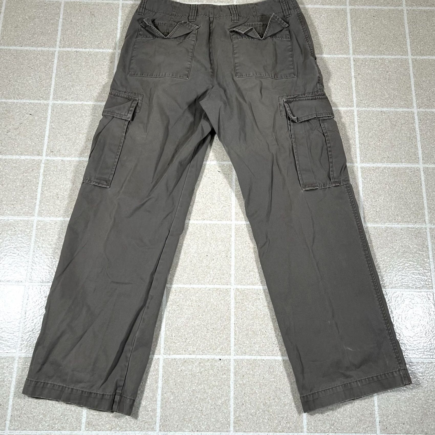Banana Republic Banana Republic Cargo Pants Gray Relaxed Fit 32x30 Men Wide-Leg Baggy Pants Size US 32 / EU 48 - 3 Thumbnail