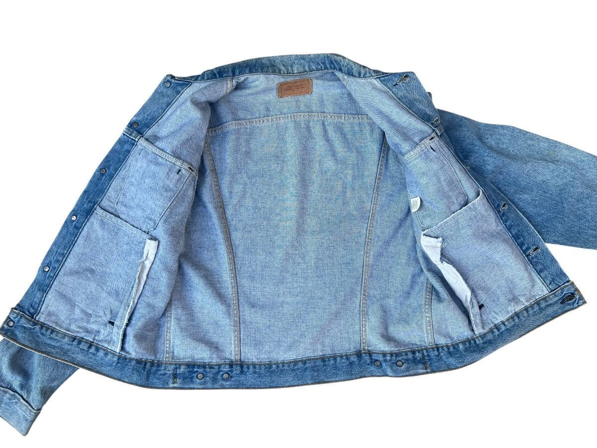Levi's Vintage 80s Levi’s 70506 Distress Fade Denim Trucker Jacket Size US L / EU 52-54 / 3 - 14 Thumbnail