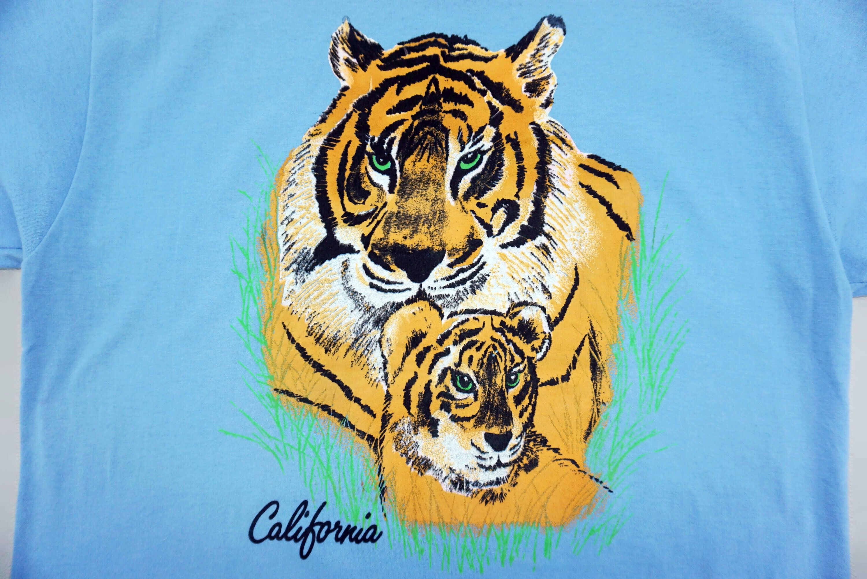 Other California Tiger 90s Vintage Hef-T by Tee Jays Single Stitch Size US XL / EU 56 / 4 - 4 Thumbnail