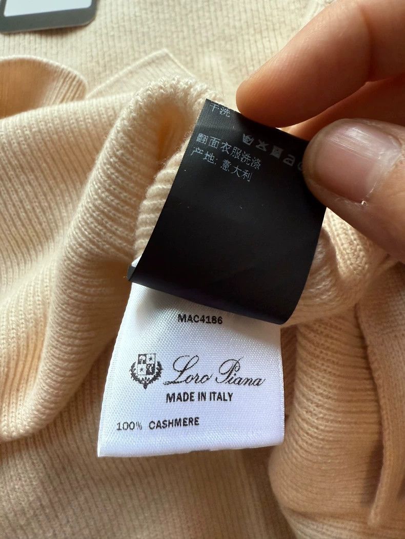 Loro Piana LORO PIANA 100% white cashmere sweater, Size S / US 4 / IT 40 - 5 Thumbnail