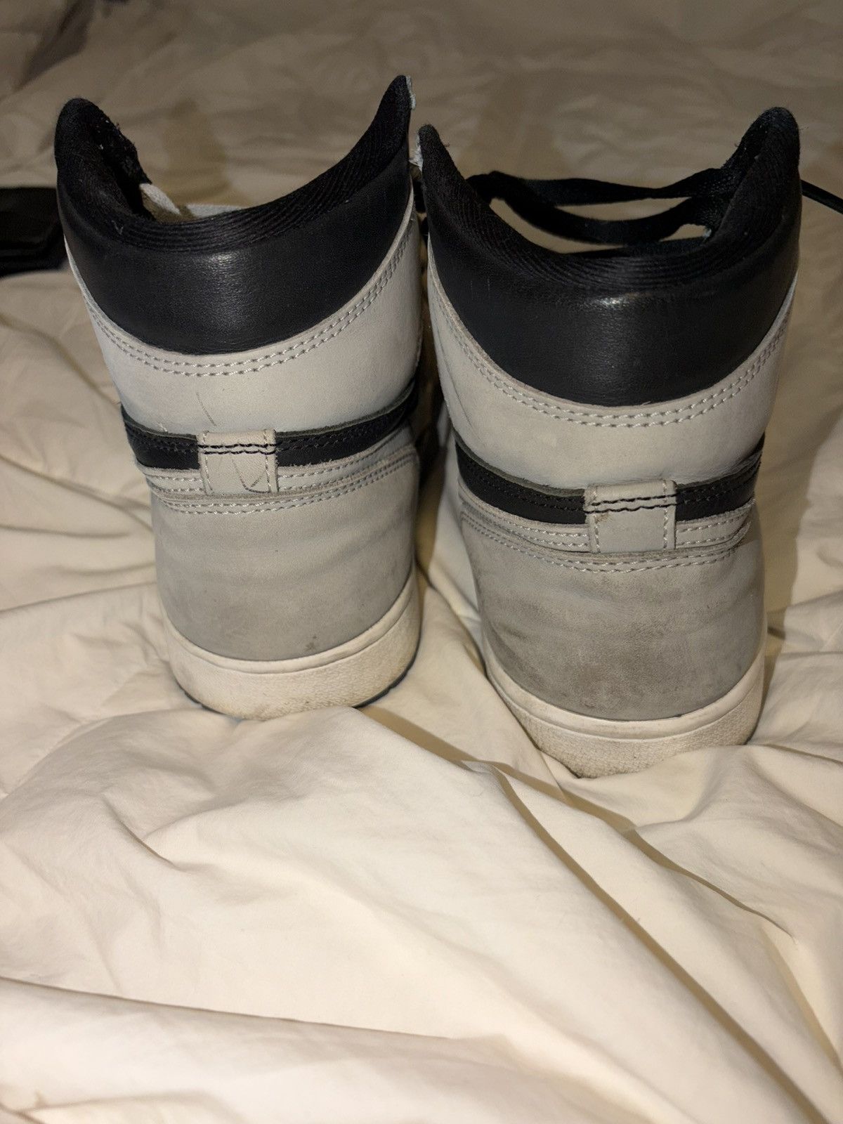 Jordan Brand Jordan 1 retro shadow (OG) Size US 10 / EU 43 - 3 Thumbnail