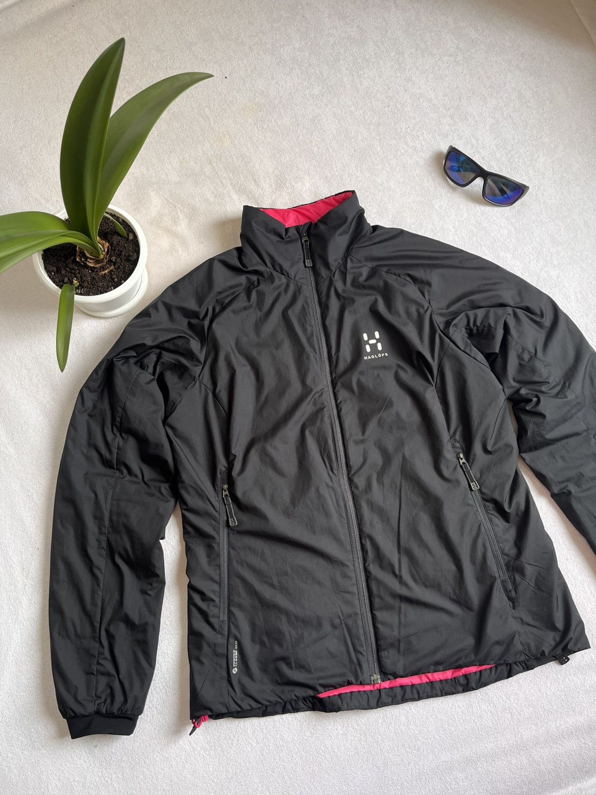 Haglofs Haglöfs Women’s Jacket – Perfect for Outdoor Adventures Size L / US 10 / IT 46 - 1 Thumbnail