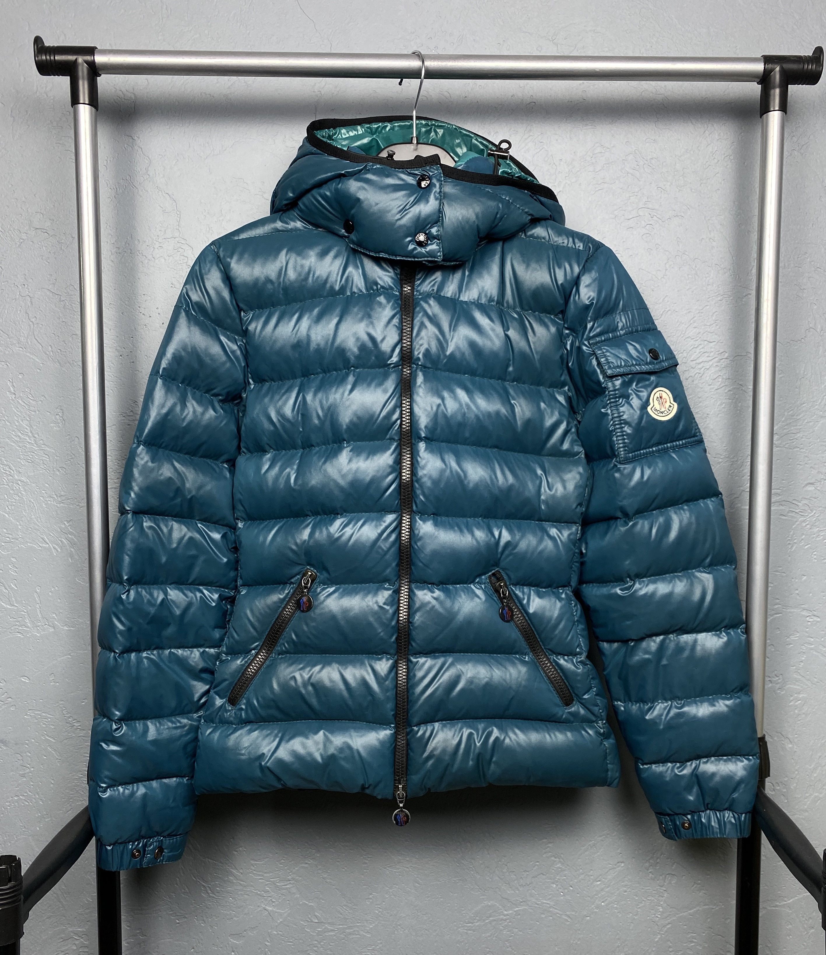 Moncler × Vintage Moncler Vintage Down Jacket Size S / US 4 / IT 40 - 1 Thumbnail