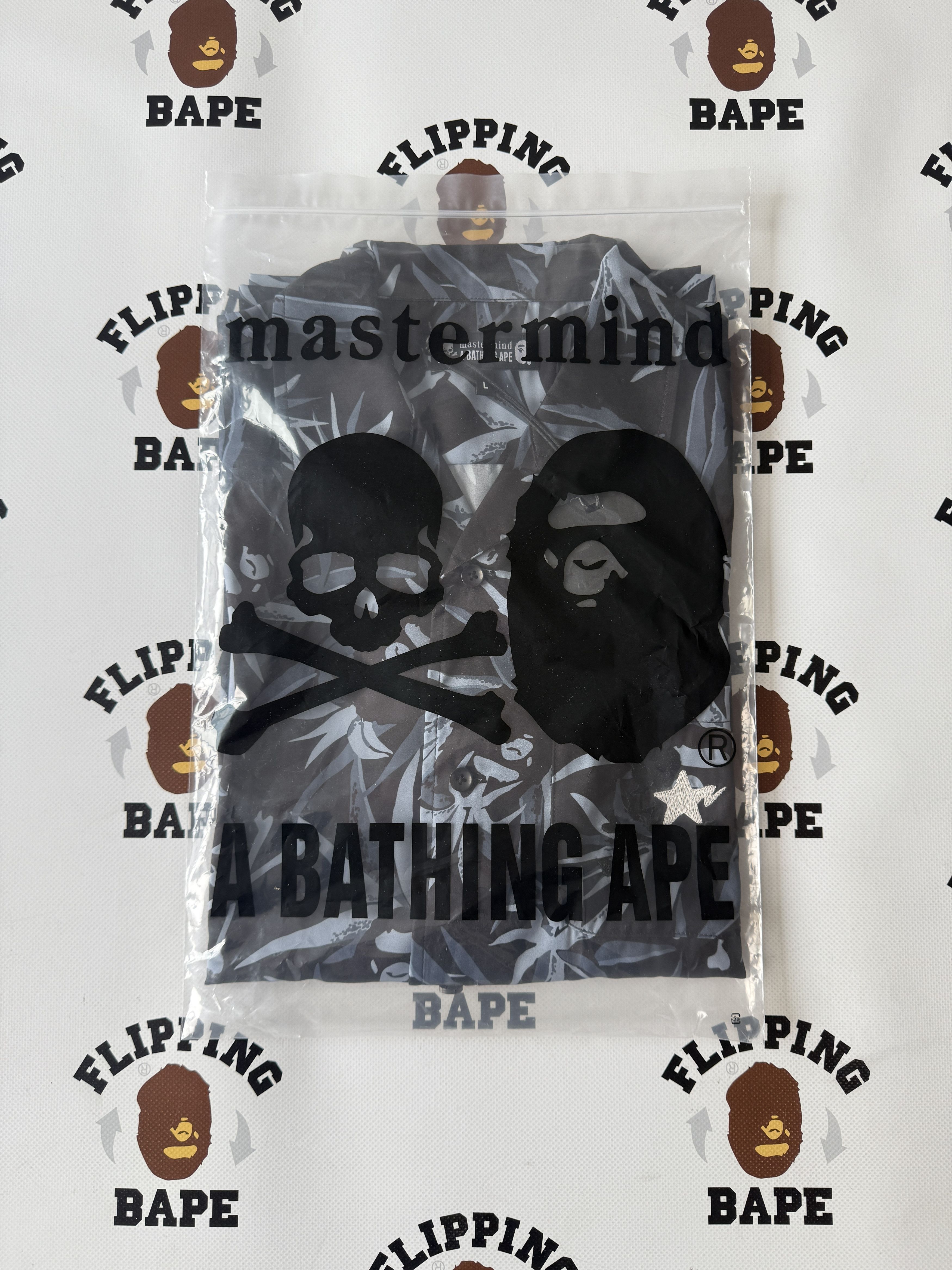 Bape BAPE X MMJ TROPICAL SKULL CAMO OPEN COLLAR SS SHIRTS 16TH Size US L / EU 52-54 / 3 - 19 Thumbnail