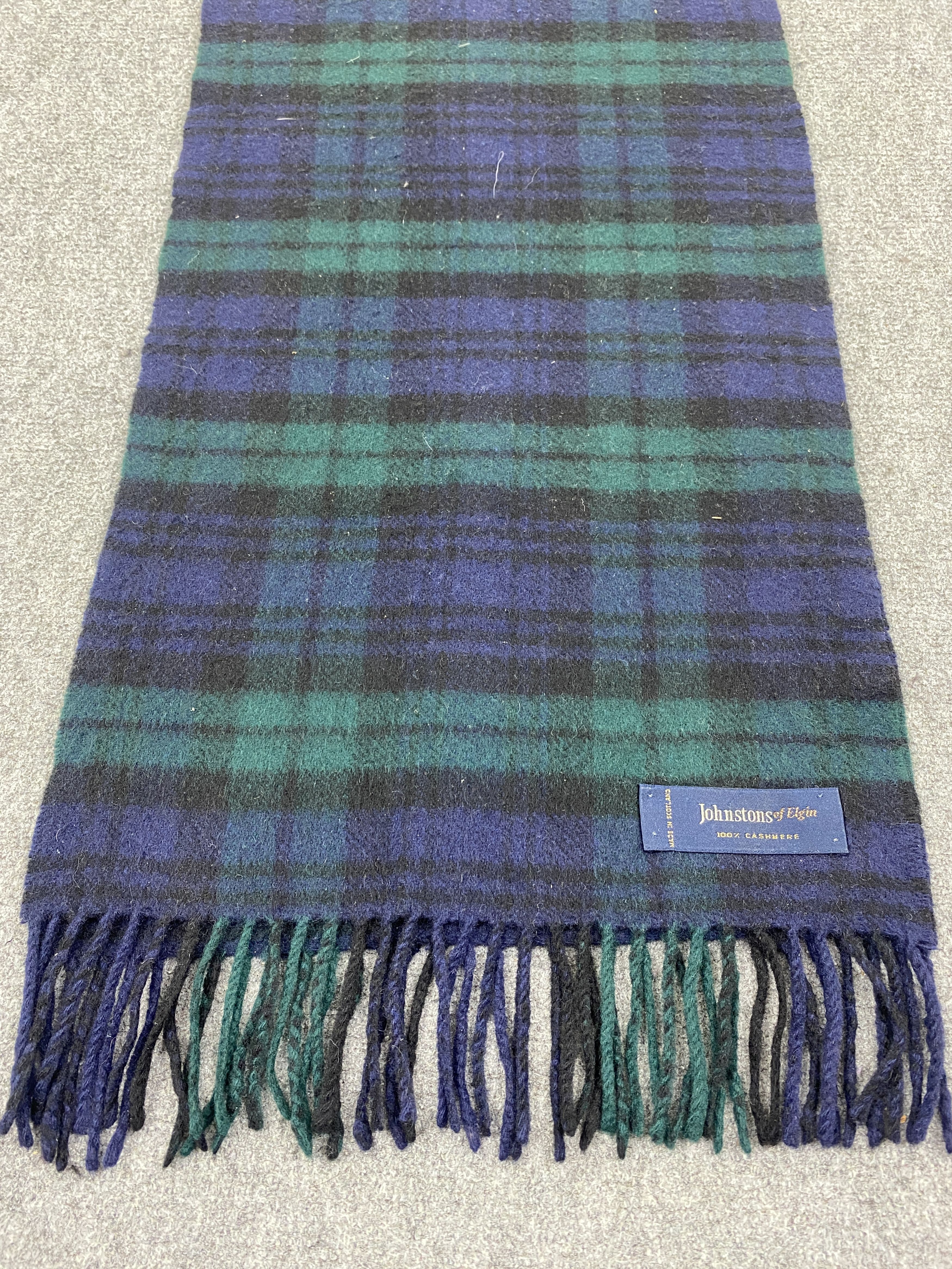 Johnstons Of Elgin Johnstons Of Elgin Cashmere Scarf Muffler Neckwear SC0072 Size ONE SIZE - 4 Thumbnail