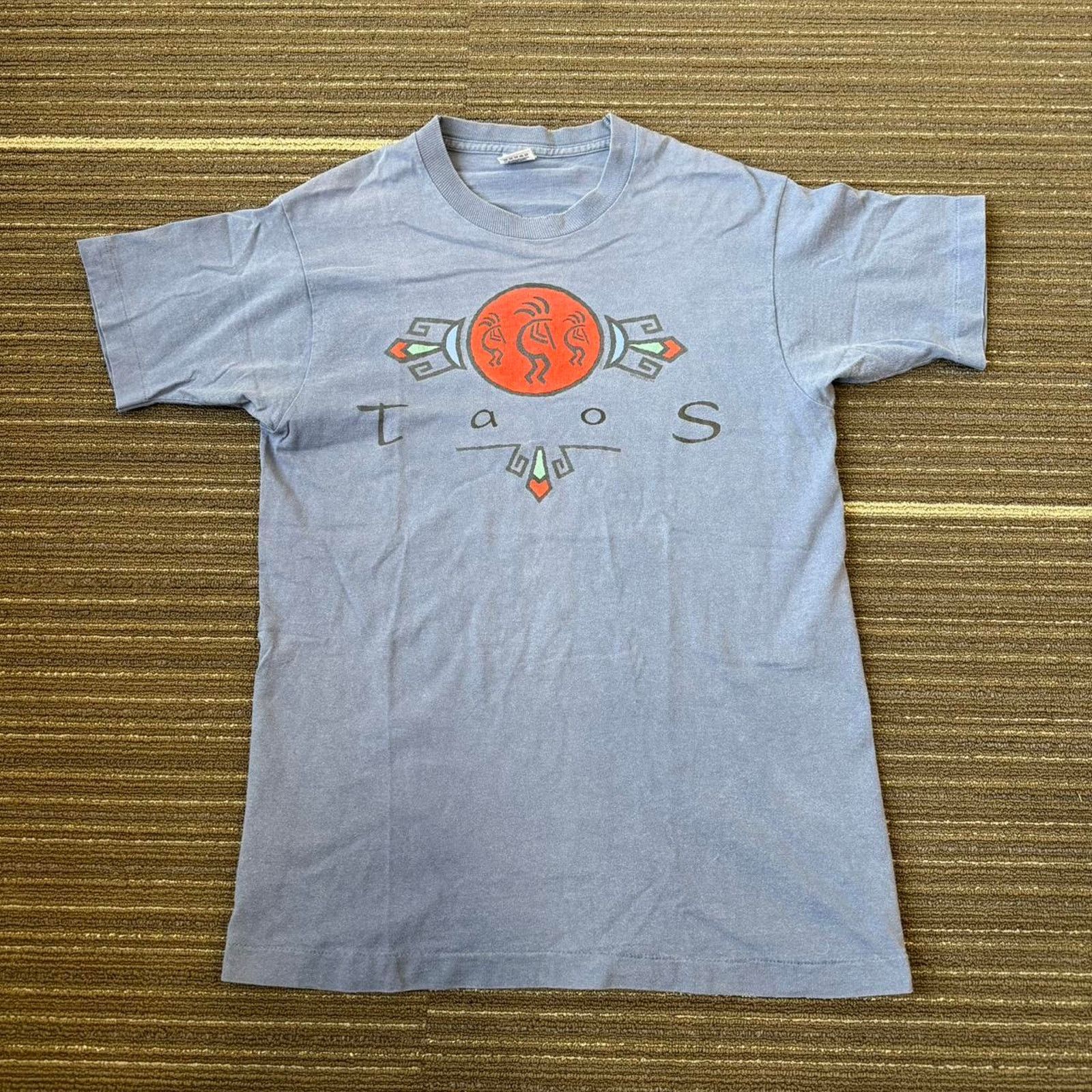 Fruit Of The Loom × Vintage Vintage 90s Blue Taos New Mexico Aztec T-shirt Size US M / EU 48-50 / 2 - 1 Thumbnail