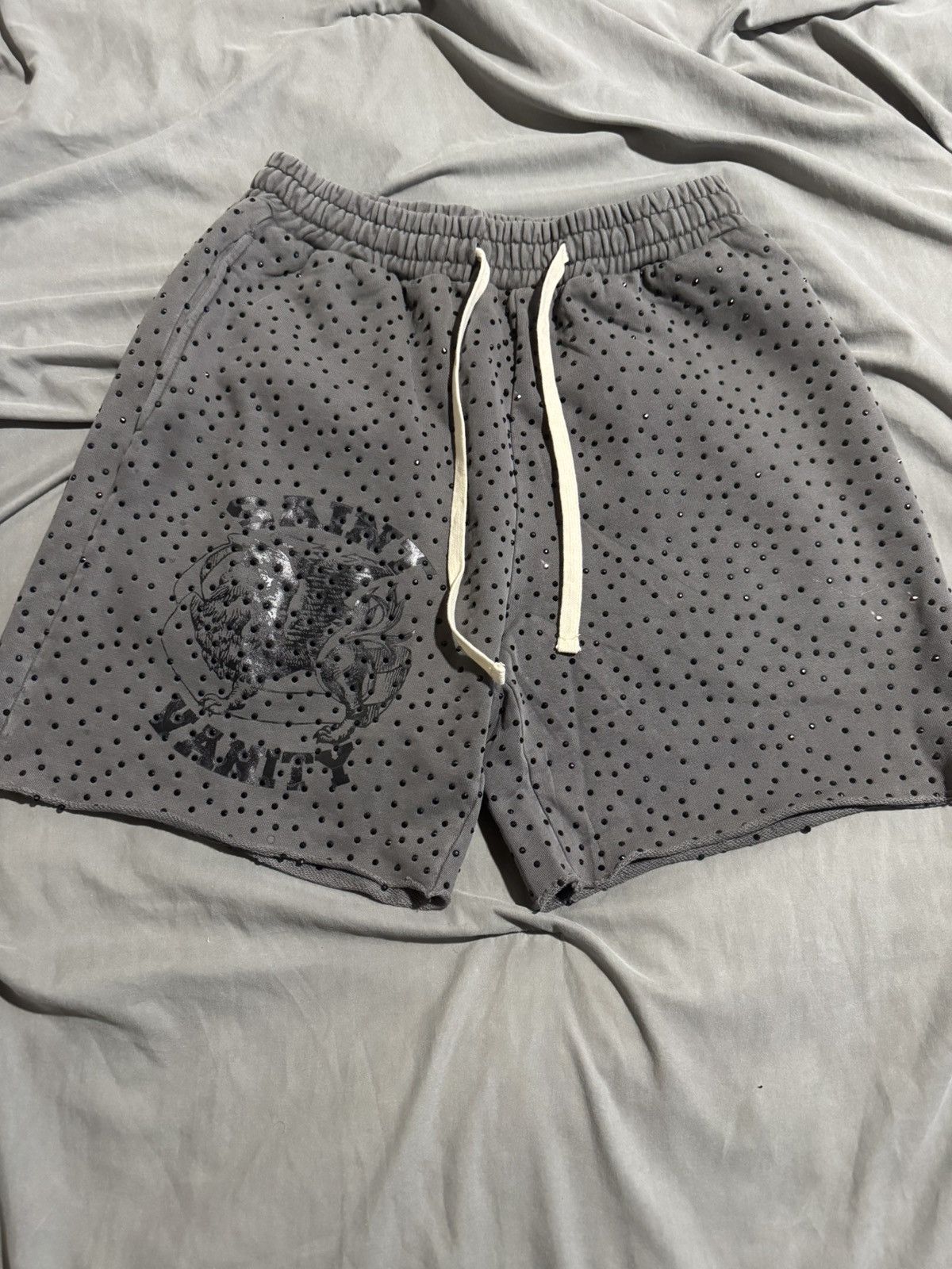 Saint Vanity Saint Vanity VVS Logo Shorts Washed Black Size US 34 / EU 50 - 1 Thumbnail