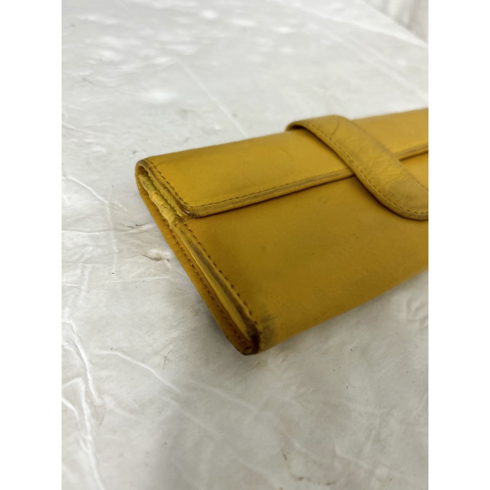 Vintage Hobo International Wallet Wristlet Yellow Leather Fold over Coin Stains 7.5x3.5x1 Women Folding Wallet Accessories Size ONE SIZE - 2 Thumbnail